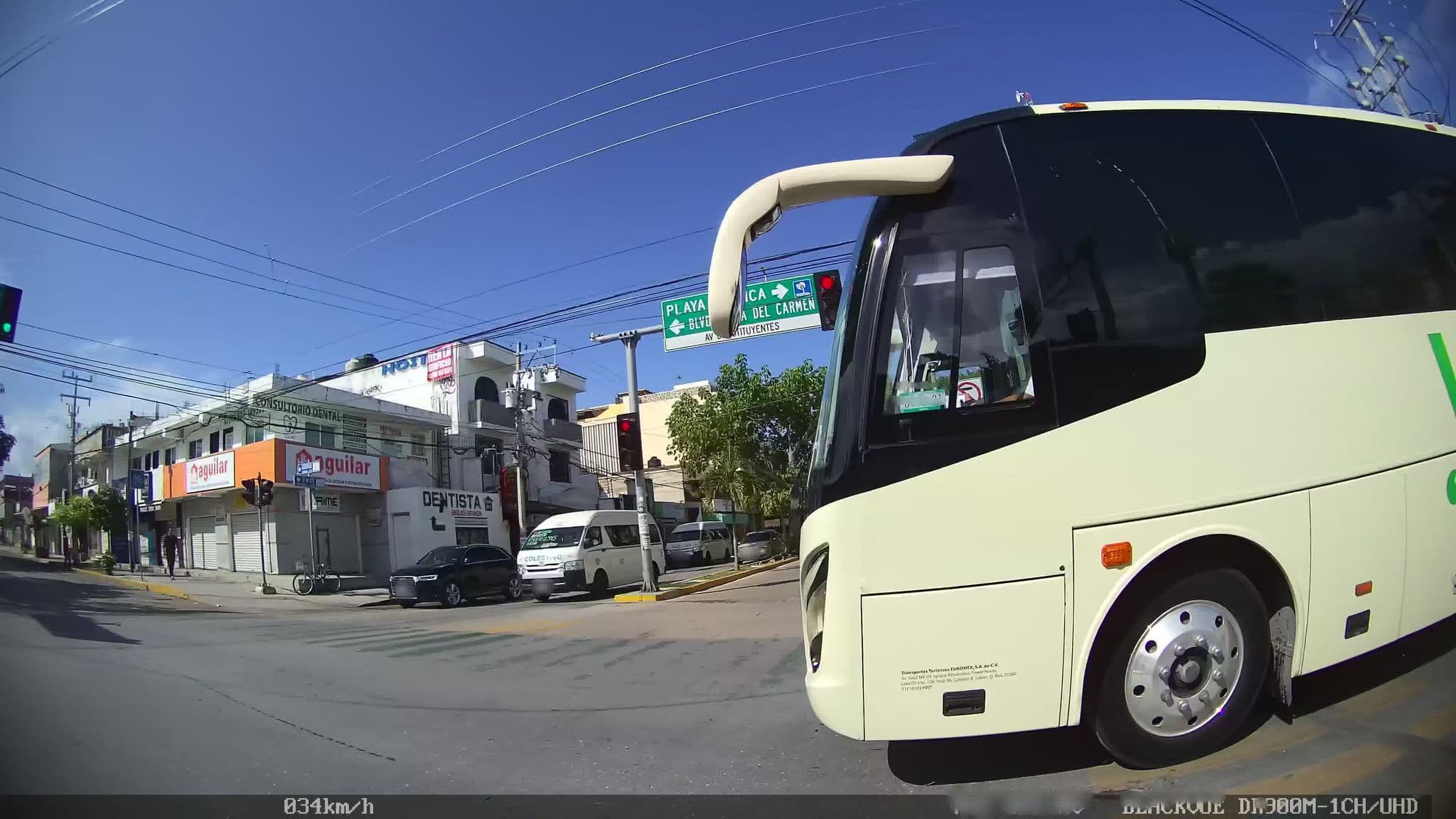 Street view near Caribbean Paradaise Resort & Spa, Playa del Carmen — © kaart_2 (CC BY-SA · Mapillary)