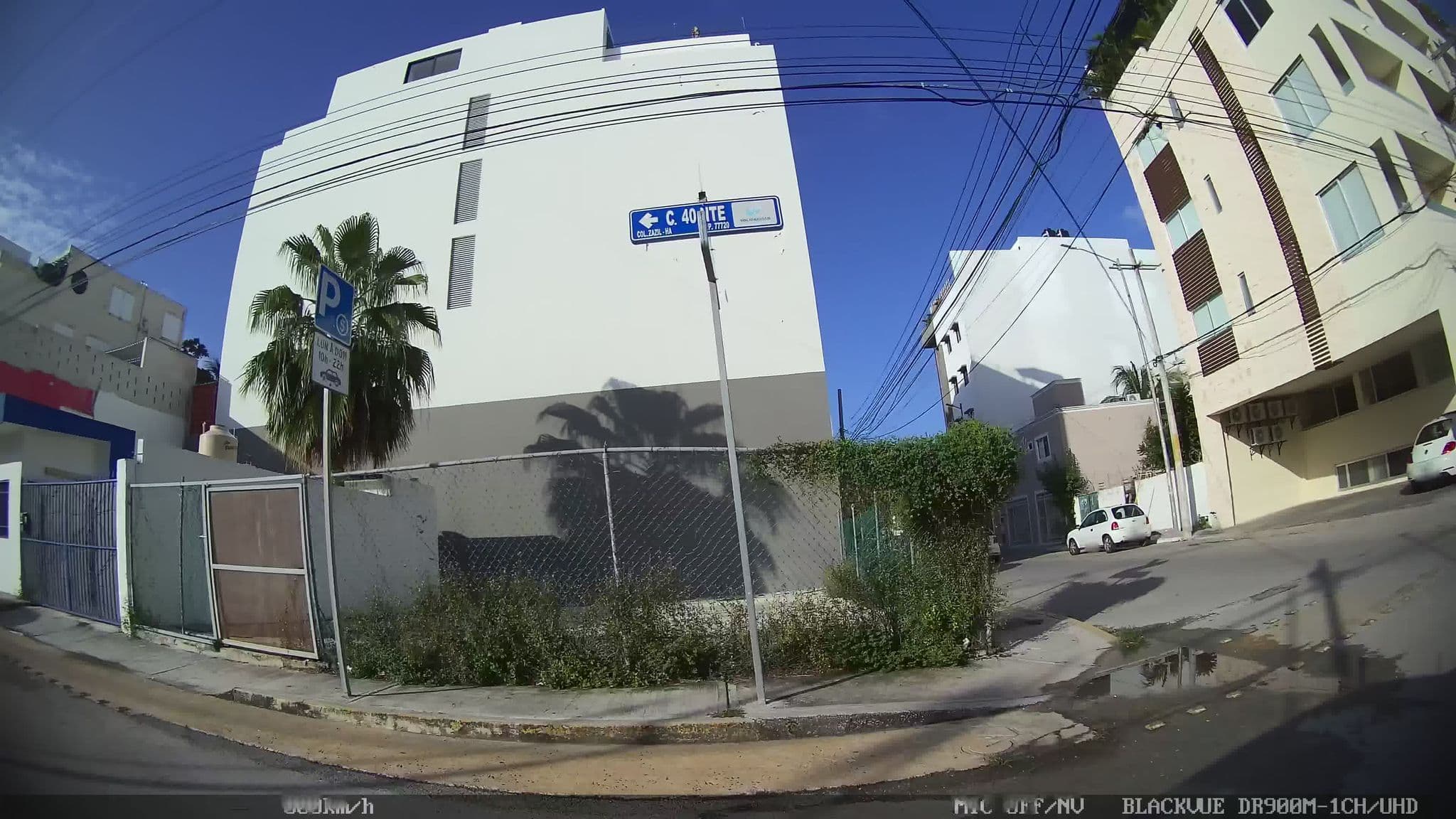 Street view near Almond Urban Suites, Playa del Carmen — © kaart_2 (CC BY-SA · Mapillary)