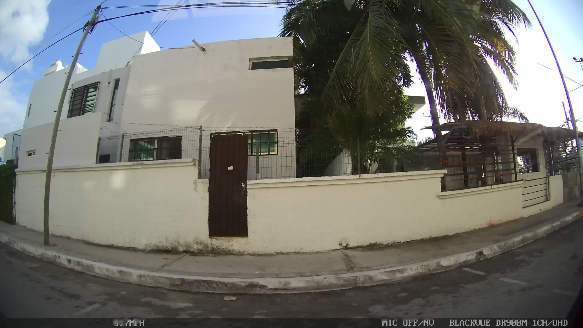 Street view near Palma tranquila, Playa del Carmen — © kaart_2 (CC BY-SA · Mapillary)