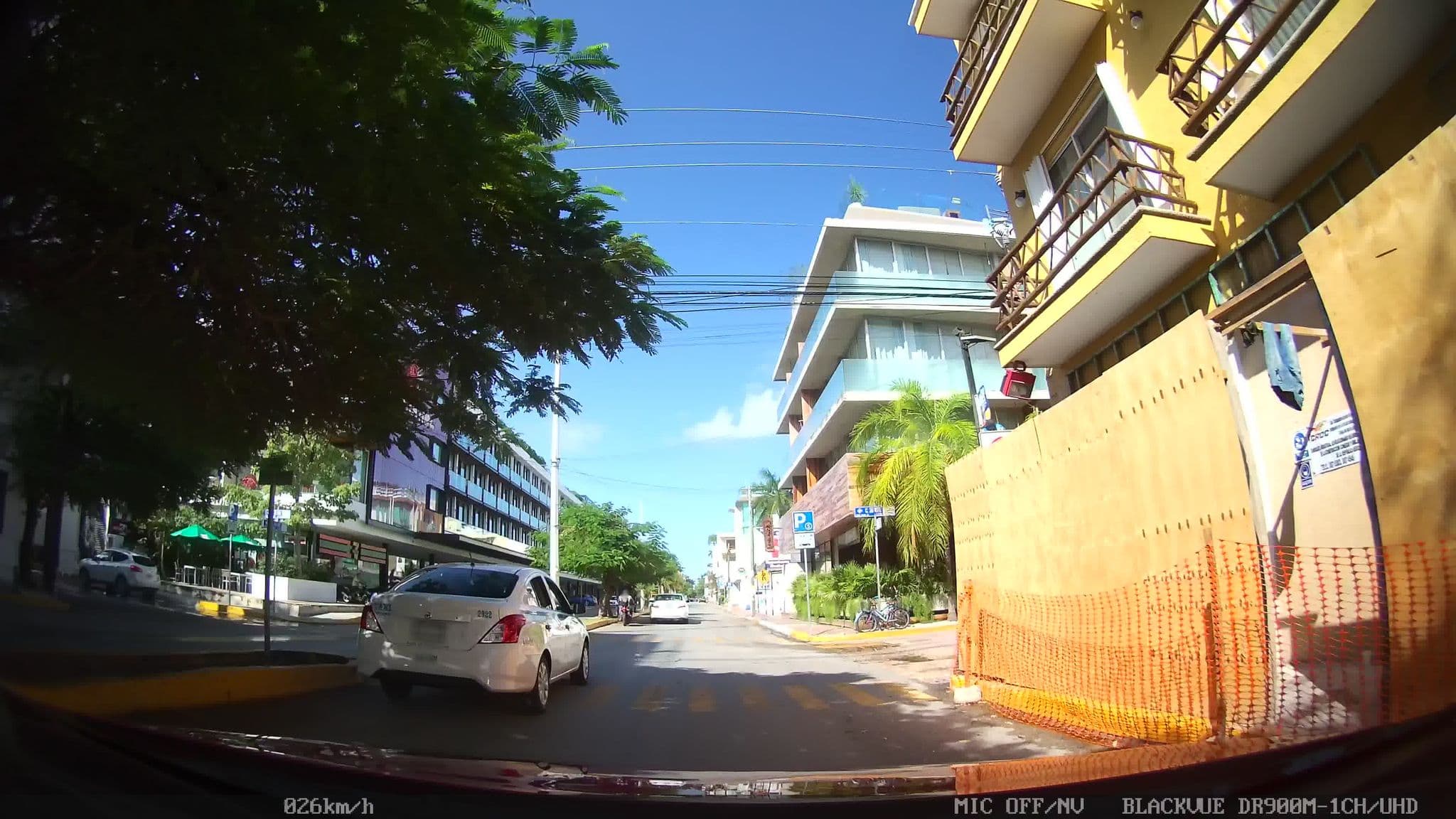 Street view near Hotel Maya Ka'an Inn, Playa del Carmen — © kaart_2 (CC BY-SA · Mapillary)