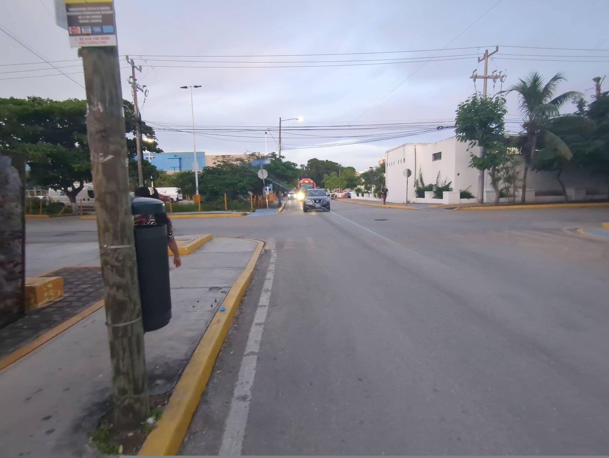 Street view near Dérive Apartments on 8th, Playa del Carmen — © bluesky576 (CC BY-SA · Mapillary)