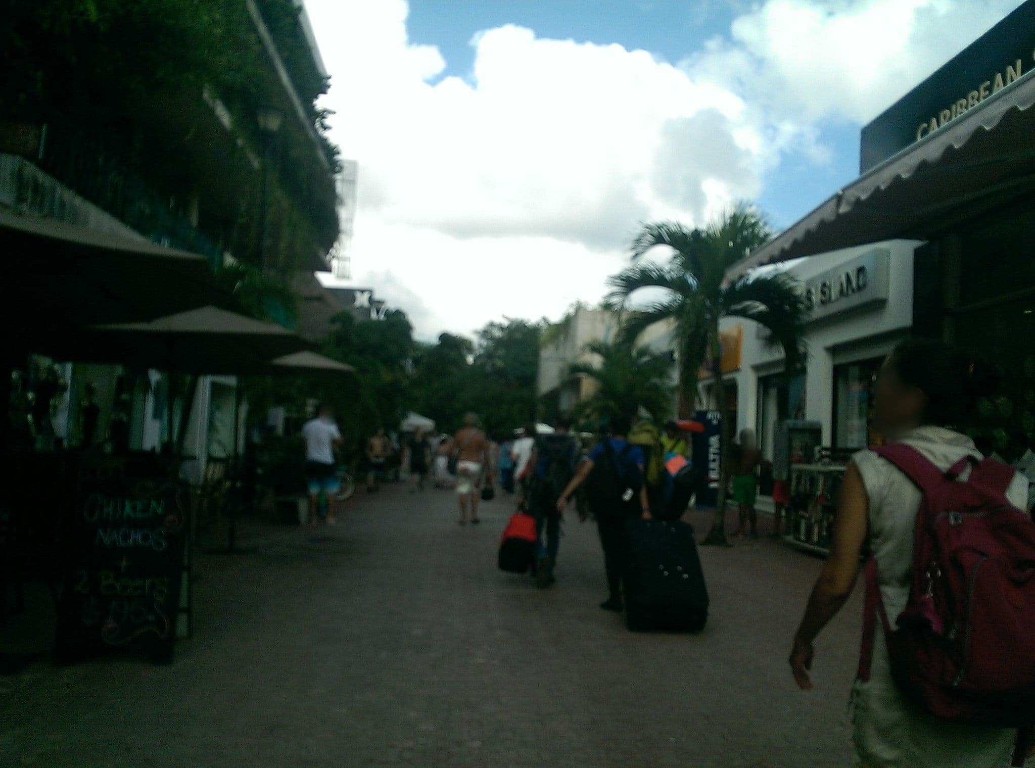 Street view near Hotel Basico, Playa del Carmen — © mapeadora (CC BY-SA · Mapillary)