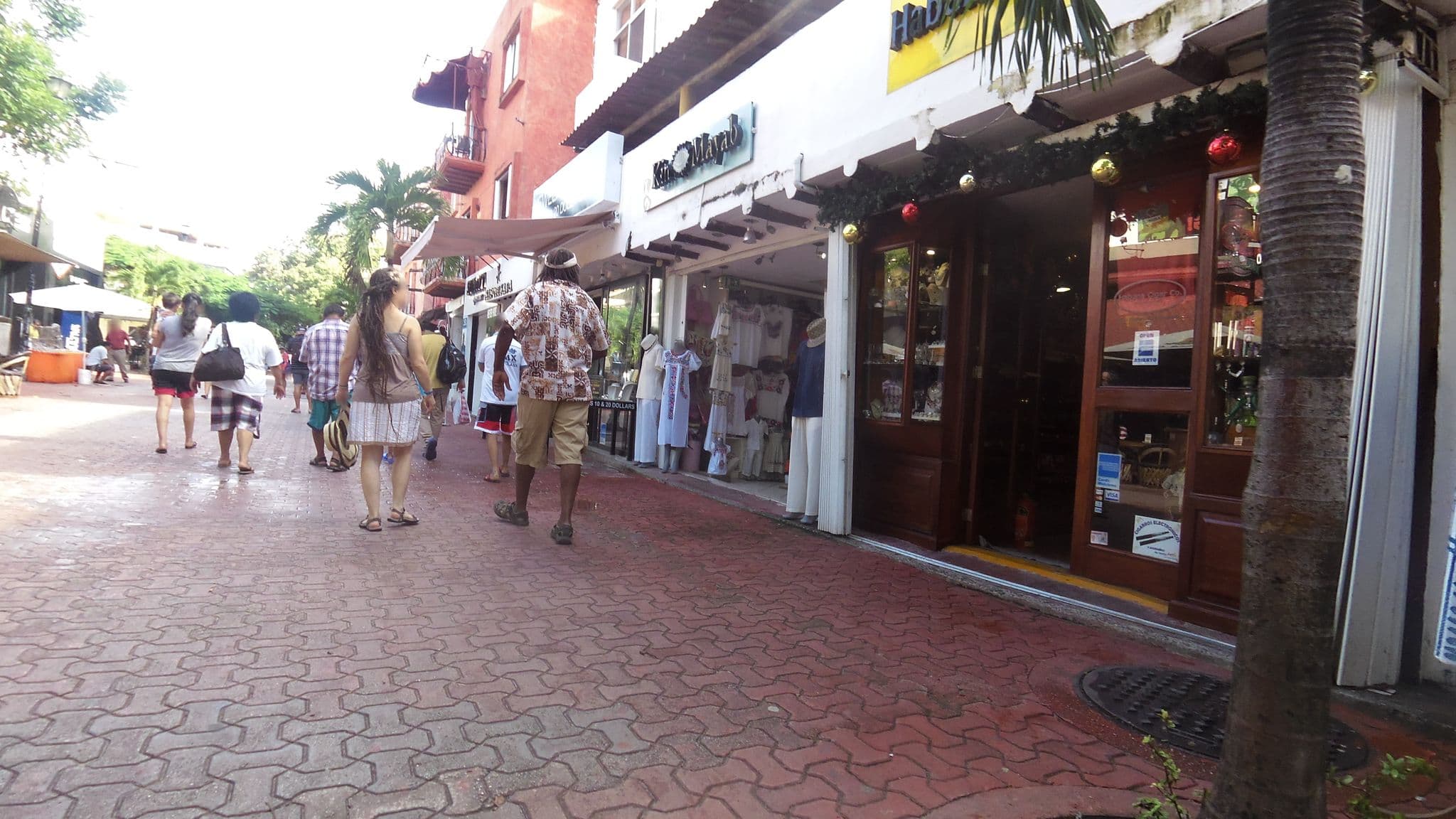 Street view near Hotel Habita, Playa del Carmen — © rps333 (CC BY-SA · Mapillary)