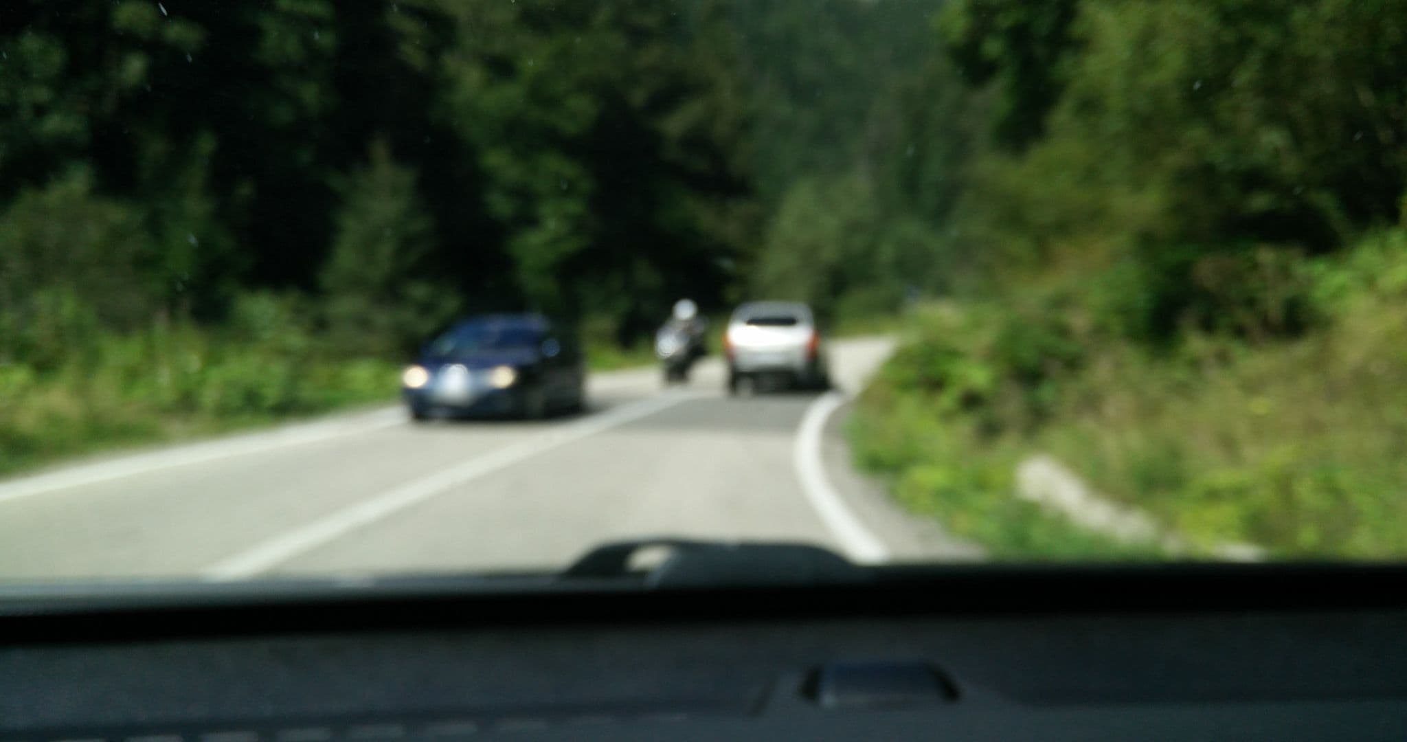 Street view near Nice flat spot for wild camping, Şugag — © strainu (CC BY-SA · Mapillary)