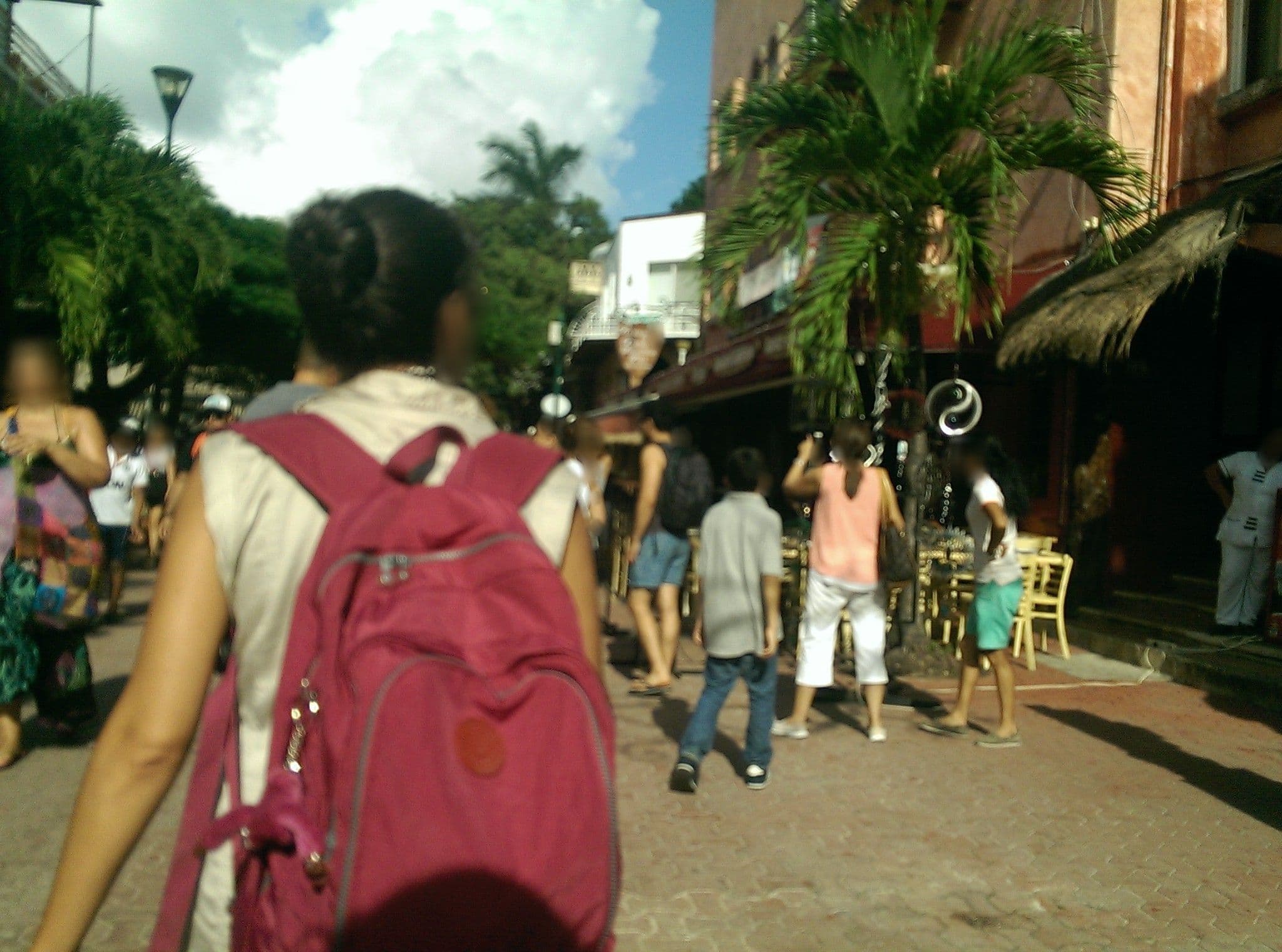 Street view near Hotel Blueparrot, Playa del Carmen — © mapeadora (CC BY-SA · Mapillary)