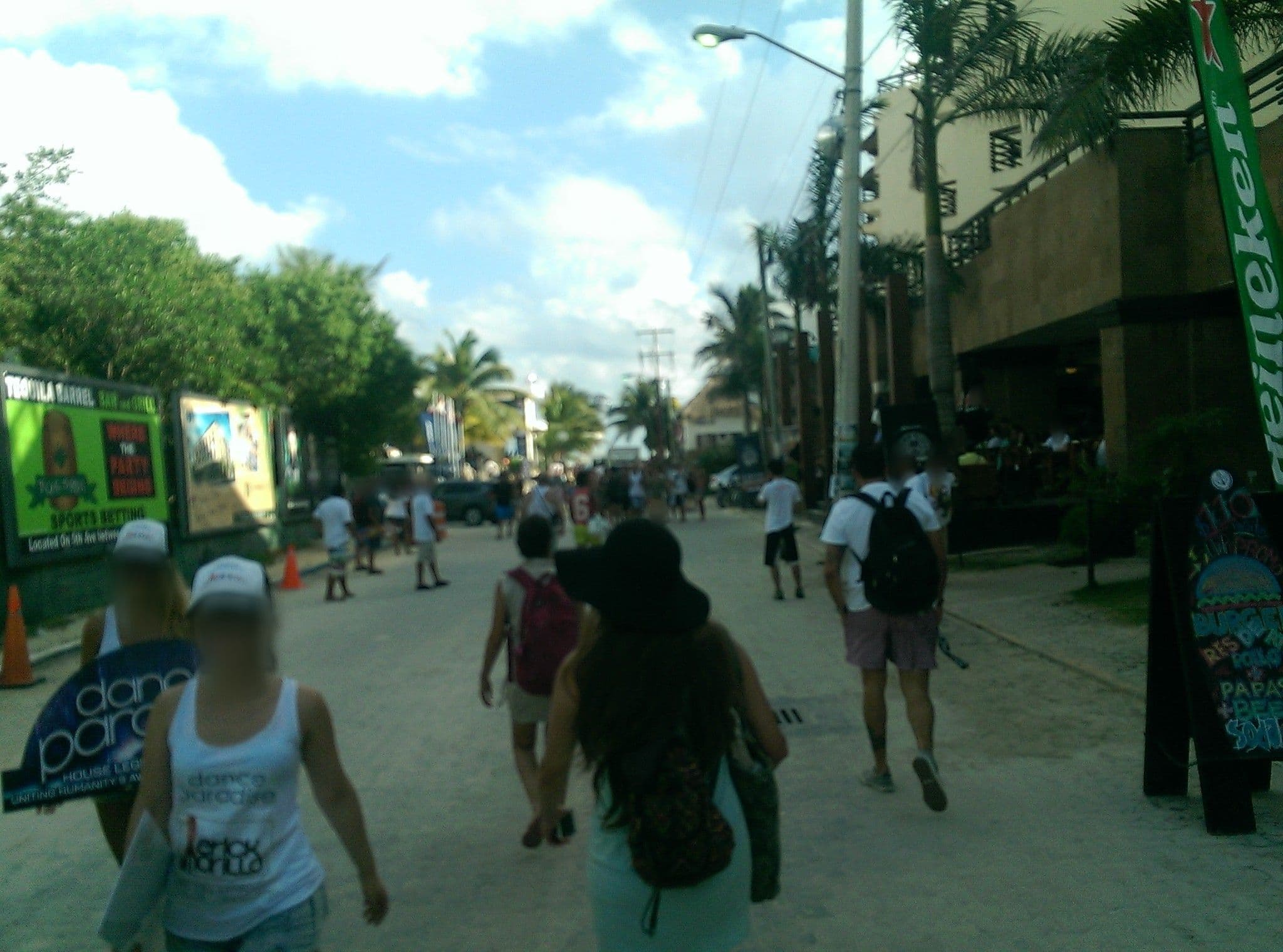 Street view near Hotel Aldea Thai, Playa del Carmen — © mapeadora (CC BY-SA · Mapillary)