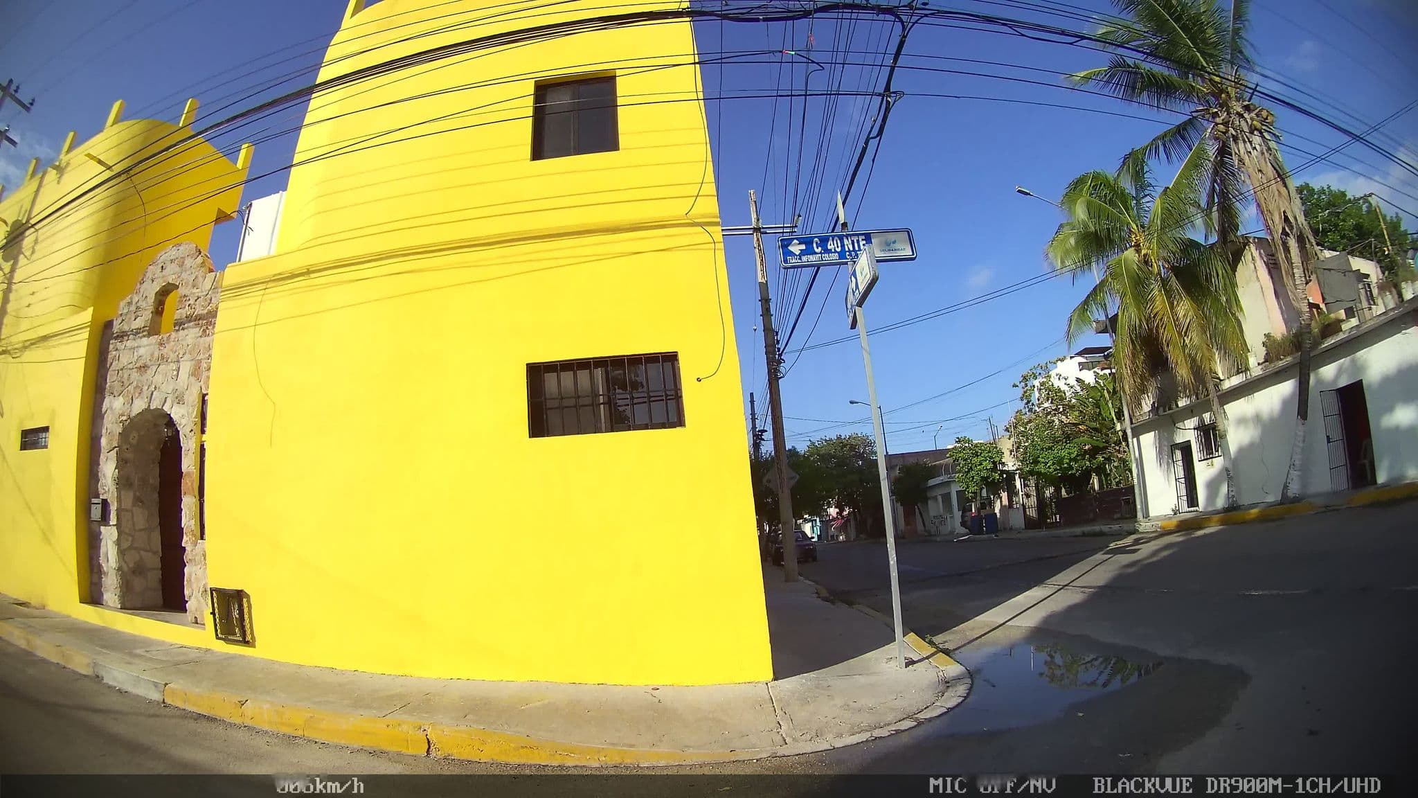 Street view near Emotion Studios, Playa del Carmen — © kaart_2 (CC BY-SA · Mapillary)