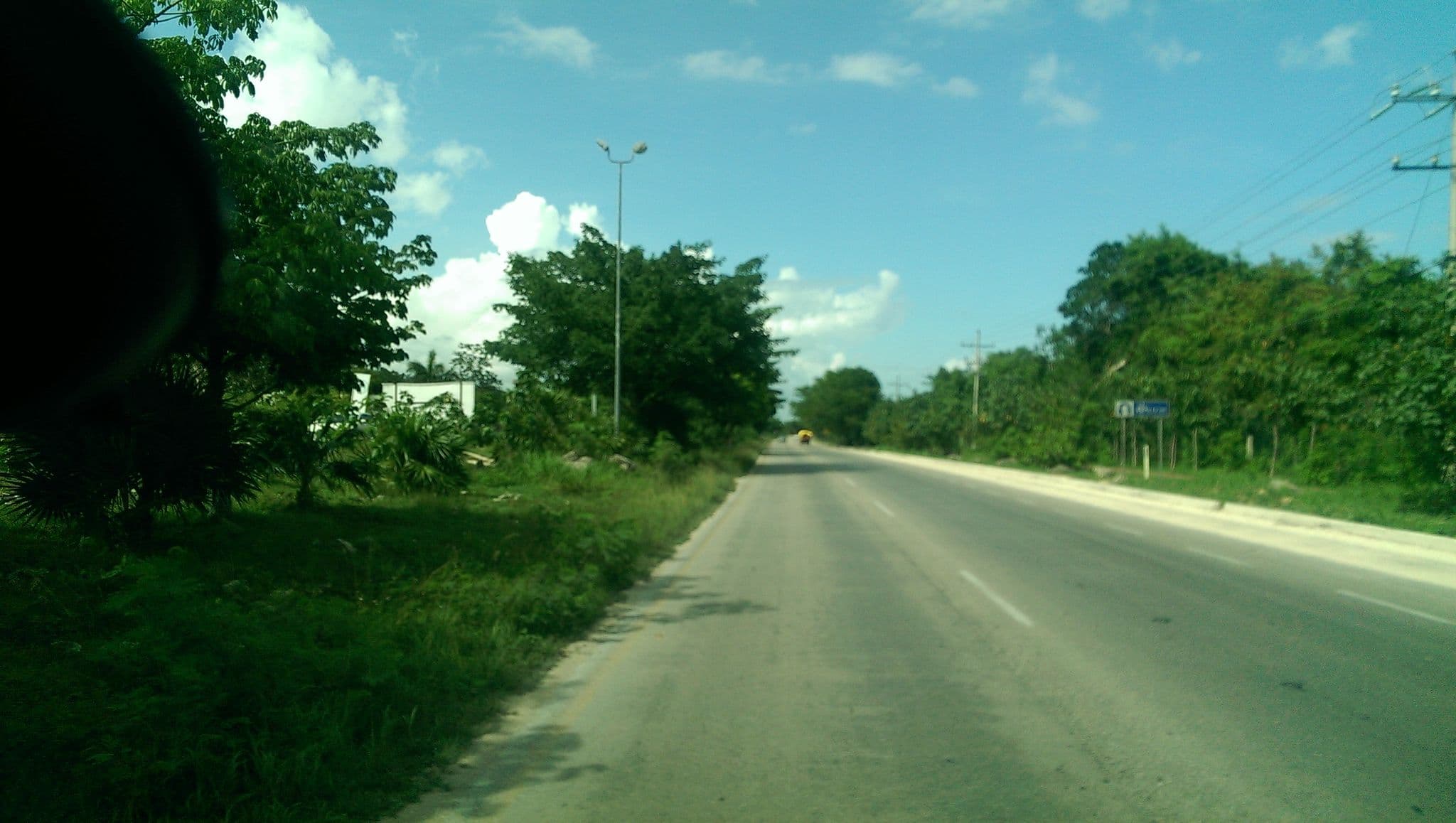 Street view near Casa Kaoba Hotel & Suites, Playa del Carmen — © mapeadora (CC BY-SA · Mapillary)
