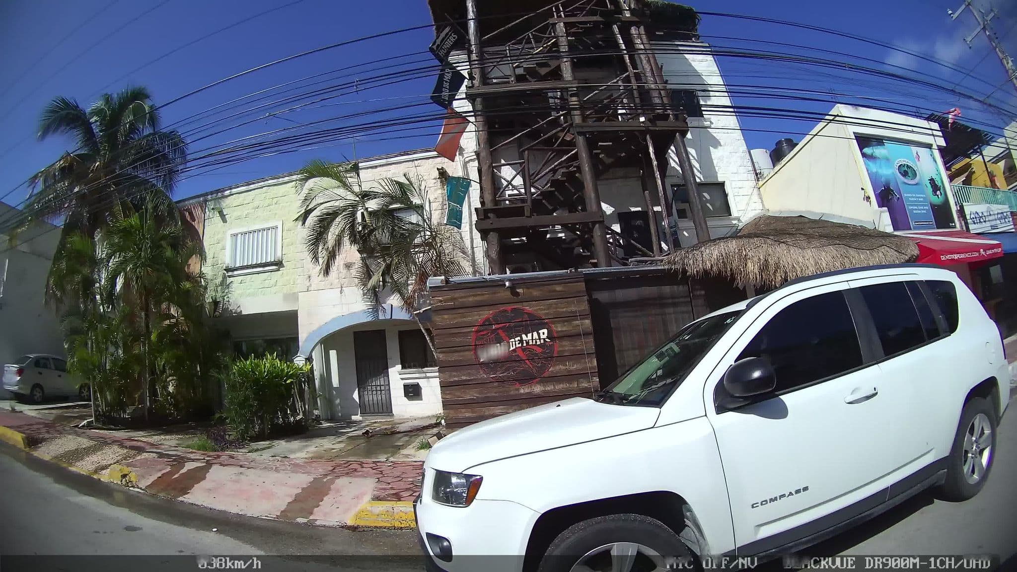 Street view near Hoteles Copacabana, Playa del Carmen — © kaart_2 (CC BY-SA · Mapillary)