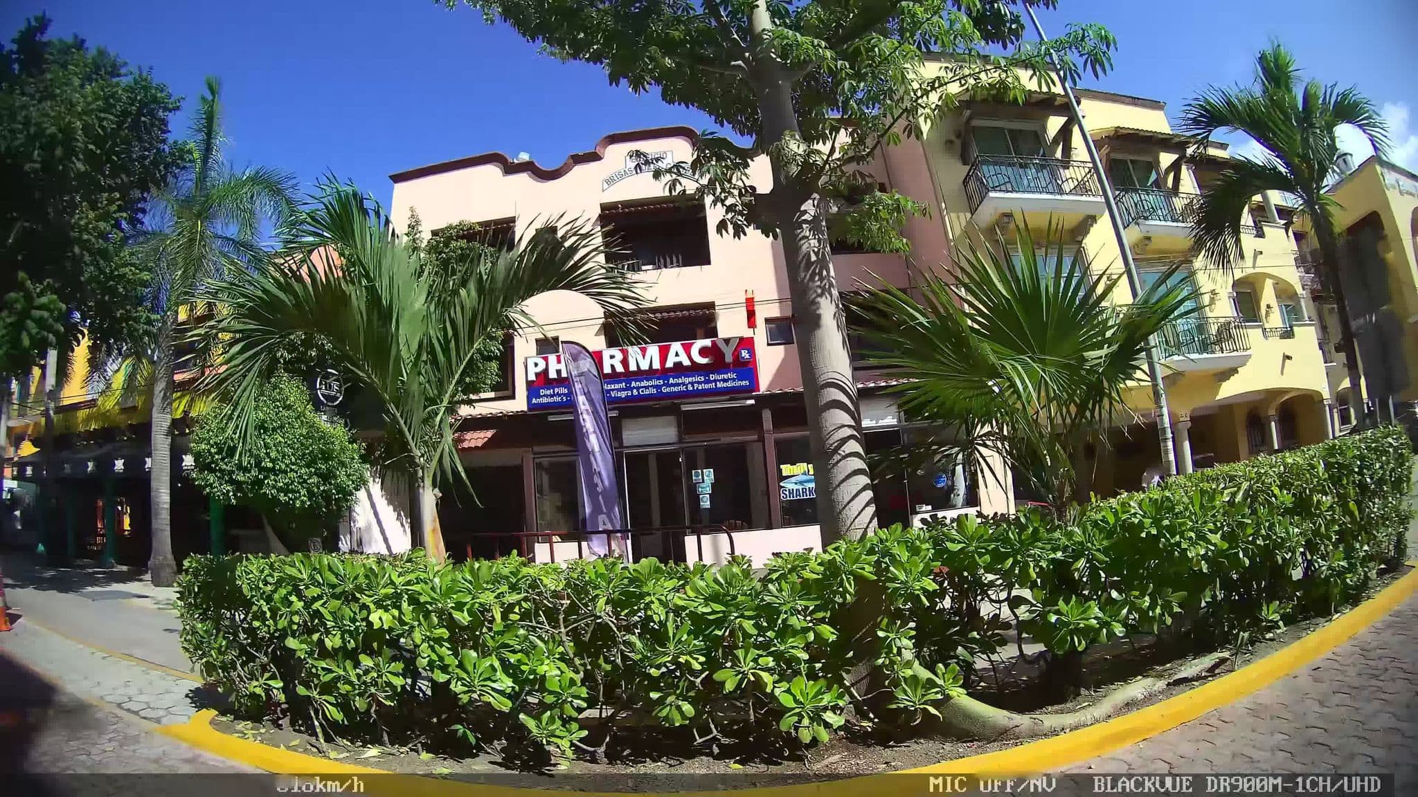 Street view near Torroella's, Playa del Carmen — © kaart_2 (CC BY-SA · Mapillary)