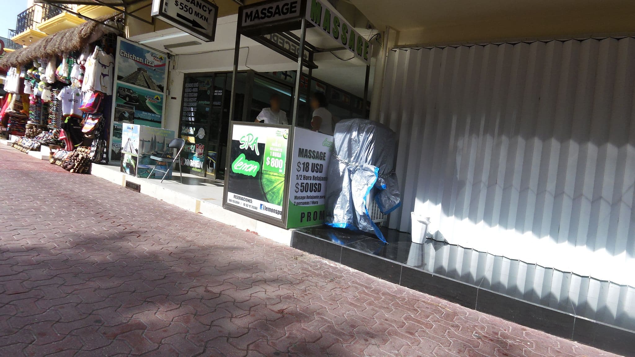 Street view near Casa Barka Hotel, Playa del Carmen — © rps333 (CC BY-SA · Mapillary)