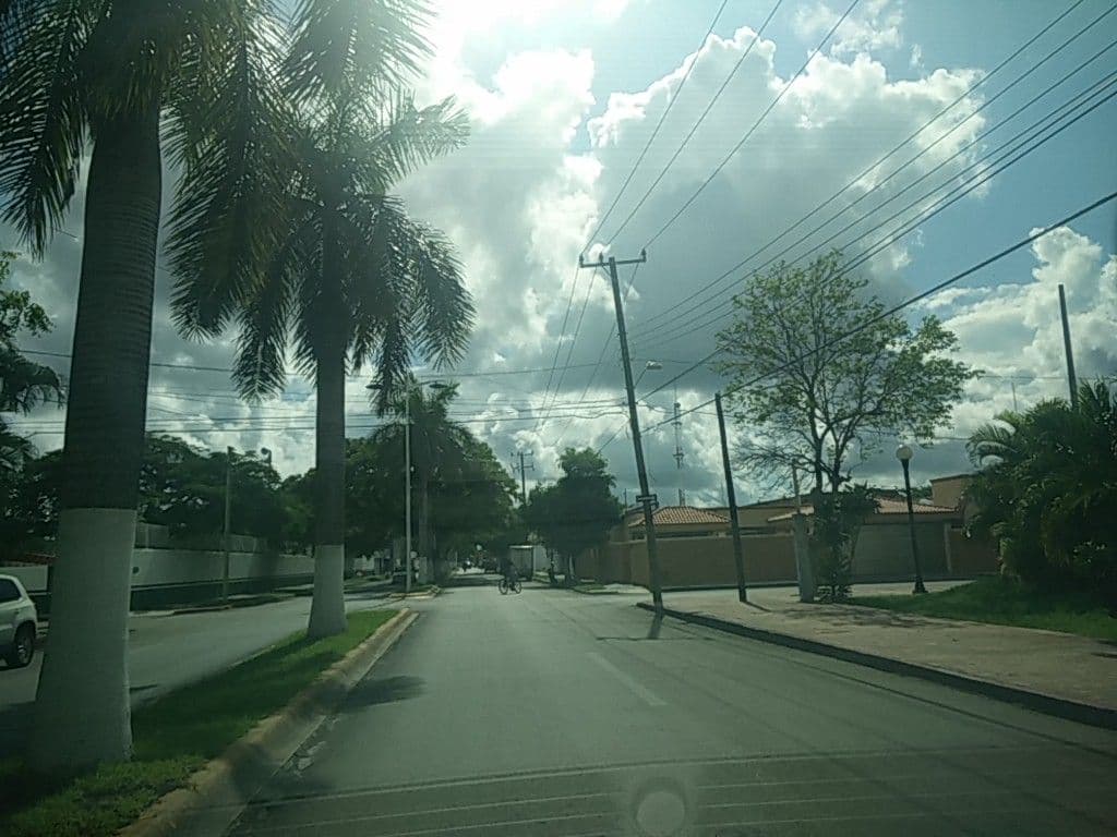 Street view near B & B Caribo, Cozumel — © ccossio (CC BY-SA · Mapillary)