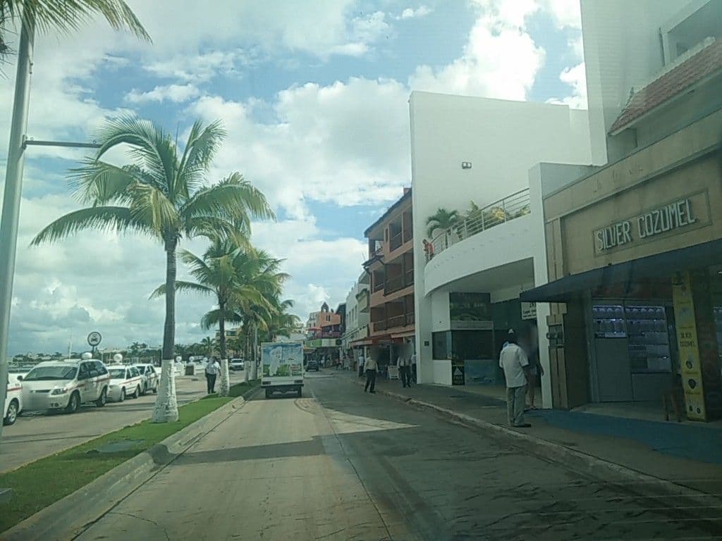 Street view near Casa Mexicana, Cozumel — © ccossio (CC BY-SA · Mapillary)