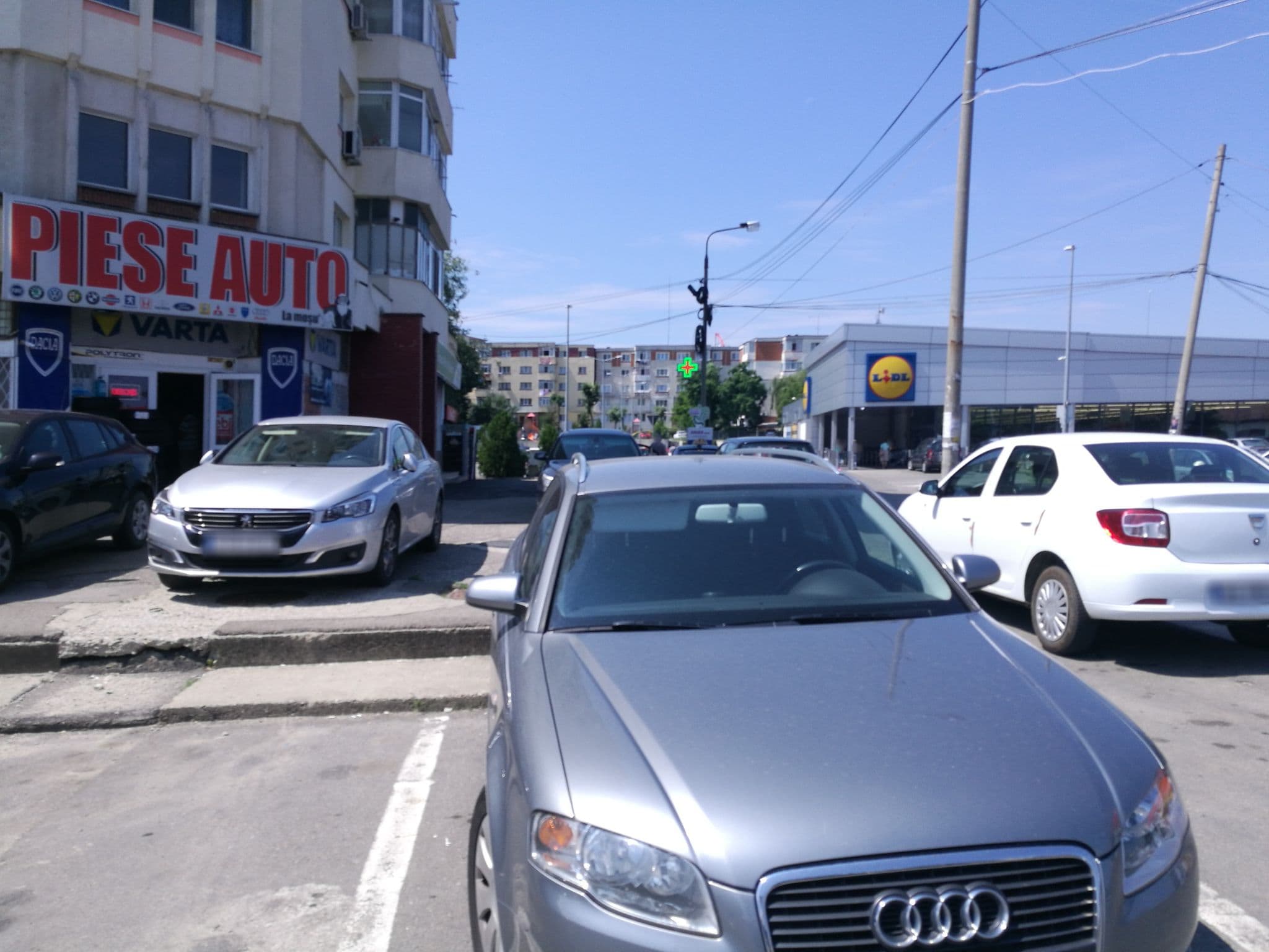 Street view near B31 sc G, Geamăna — © rsandu (CC BY-SA · Mapillary)
