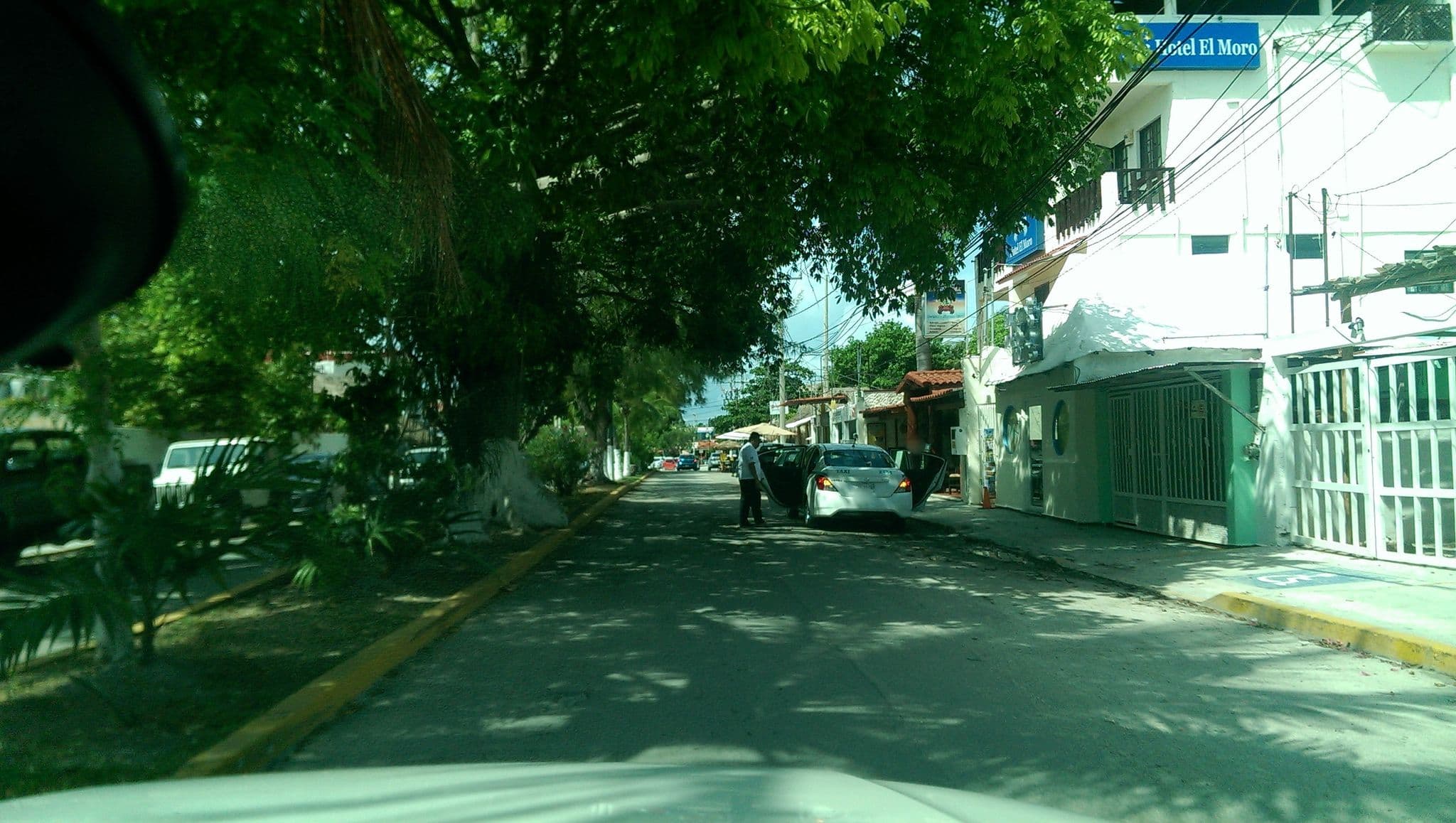 Street view near Del Morro, Alfredo V. Bonfil — © mapeadora (CC BY-SA · Mapillary)