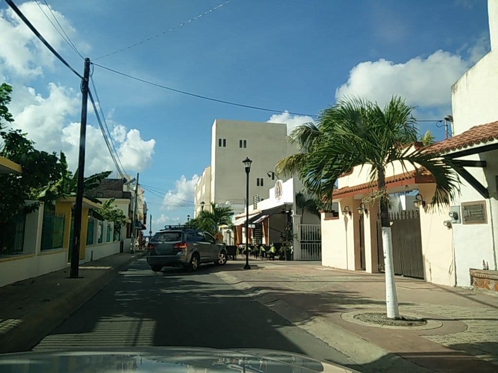 Street view near Hotel Hermanos Aguilar, Cozumel — © ccossio (CC BY-SA · Mapillary)