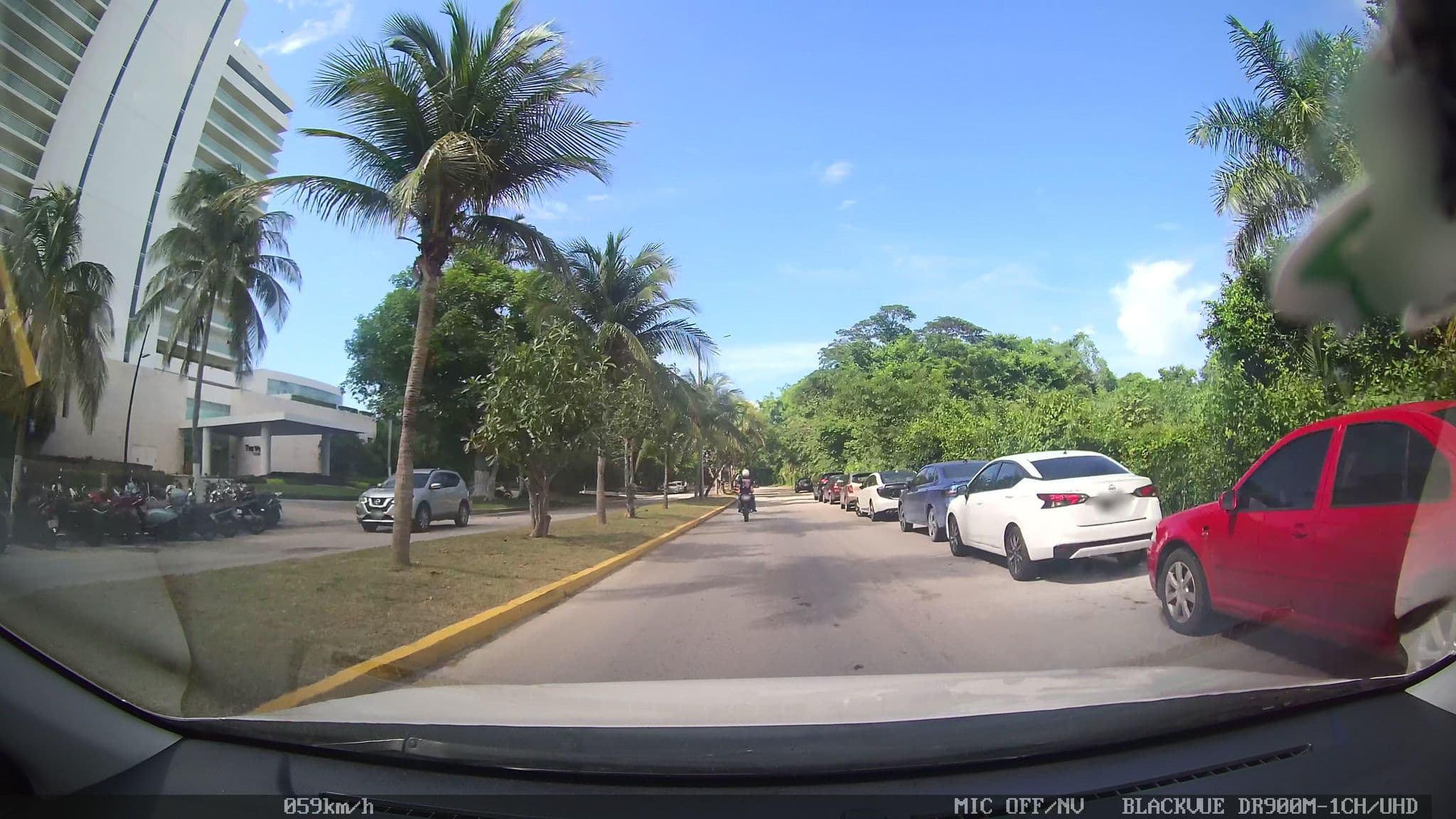 Street view near Zona Hotelera Norte, Cozumel — © asturksever (CC BY-SA · Mapillary)