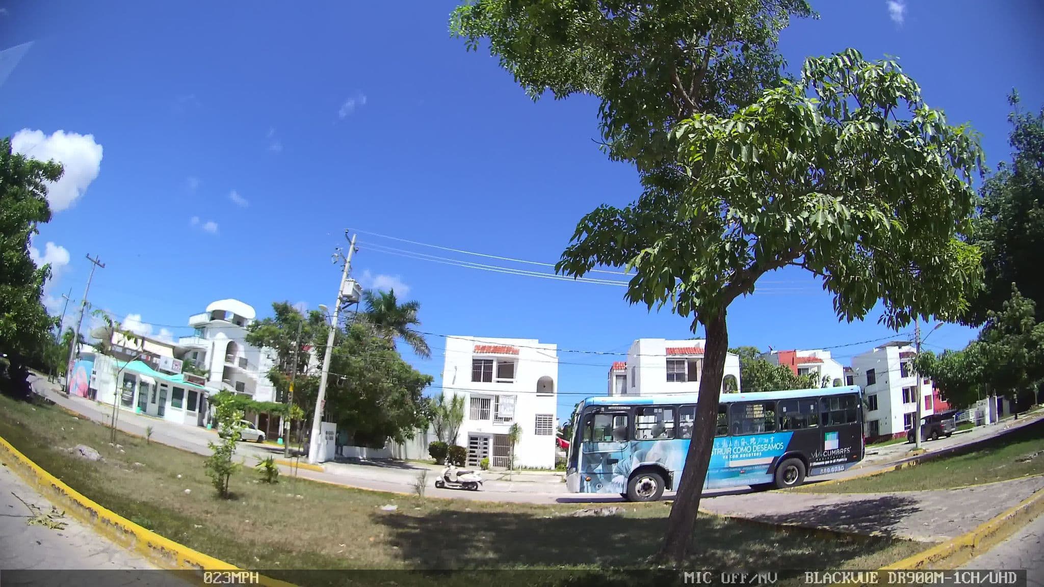 Street view near Hotel Alcatraz, Cancún — © kaart_2 (CC BY-SA · Mapillary)