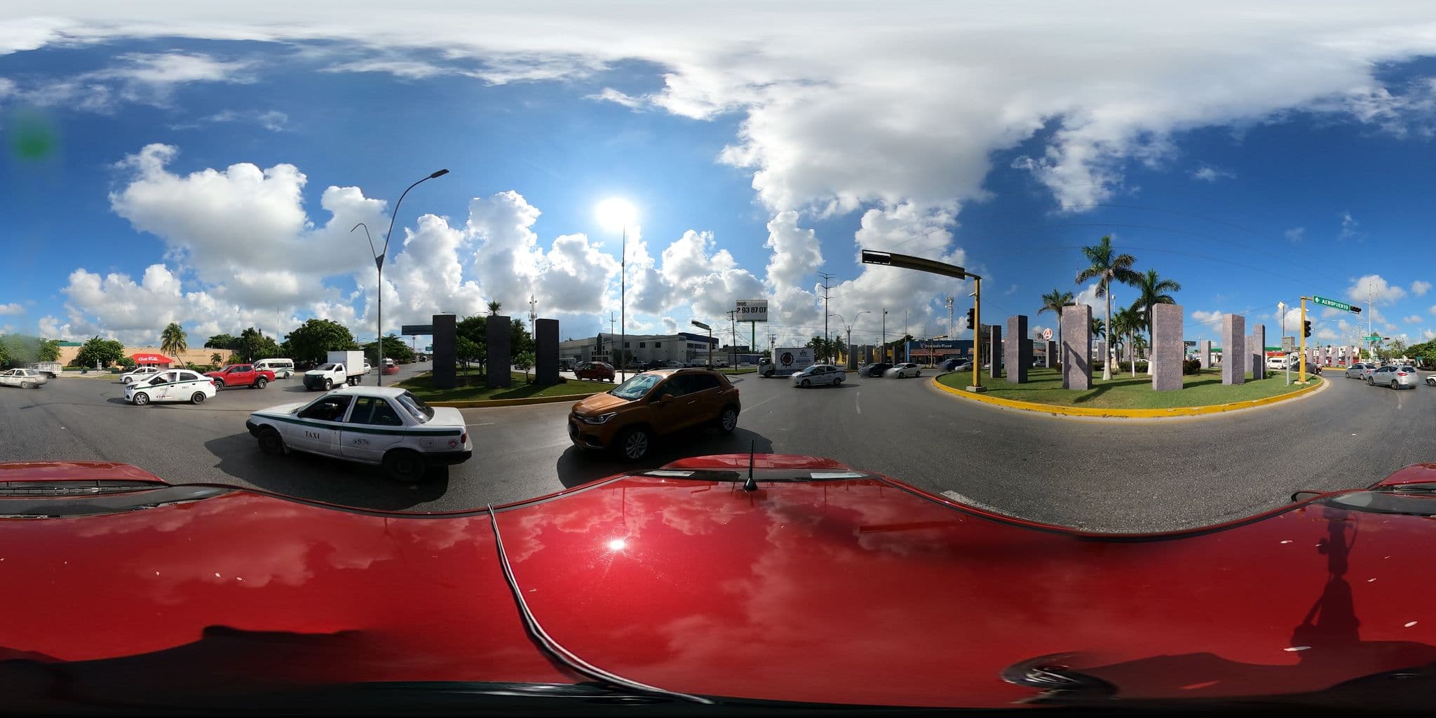 Street view near Kossy Cesar Palace, Cancún — © innerpace360 (CC BY-SA · Mapillary)