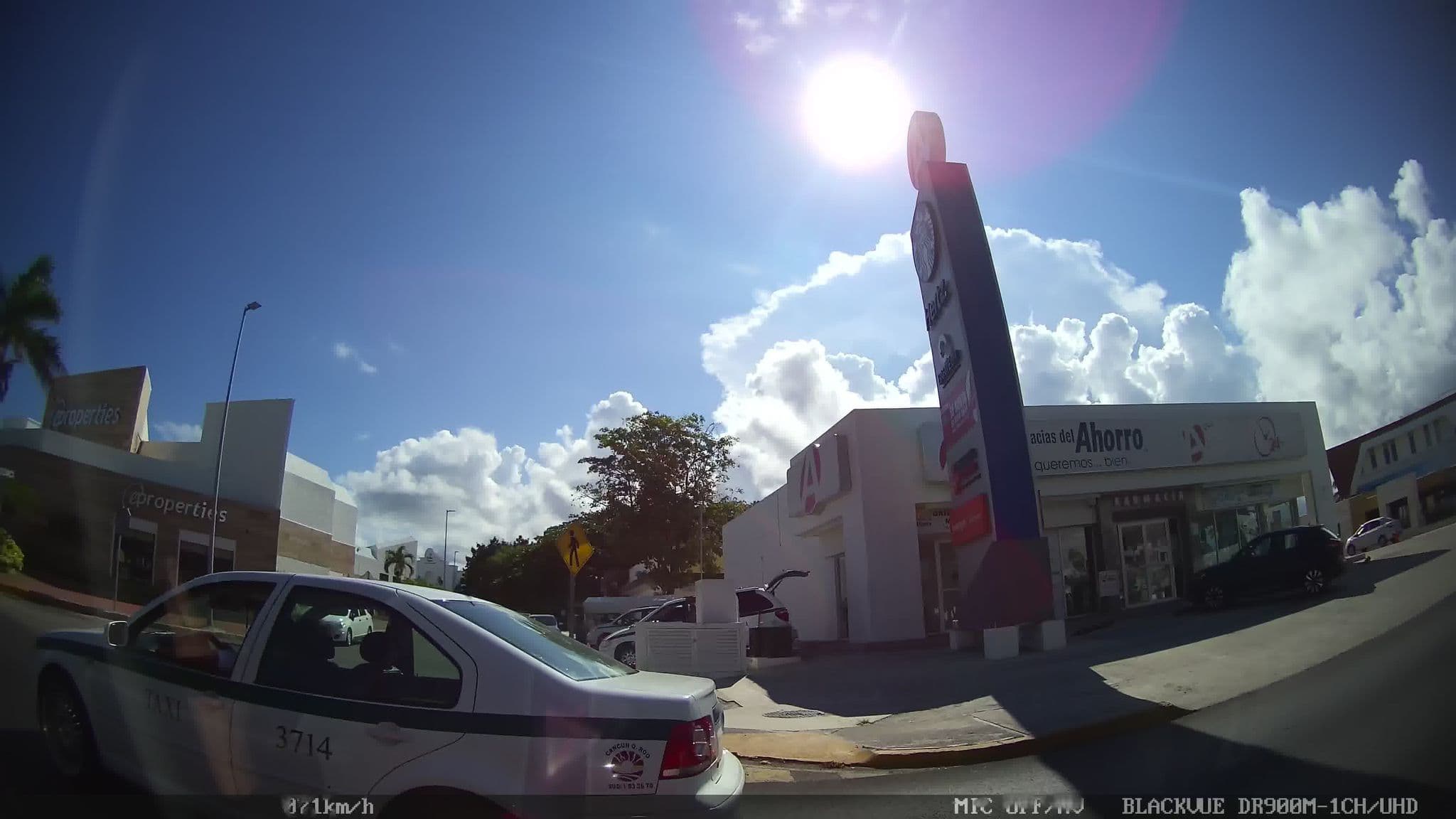 Street view near Nichupte Destination Holistic Spa, Cancún — © kaart_2 (CC BY-SA · Mapillary)