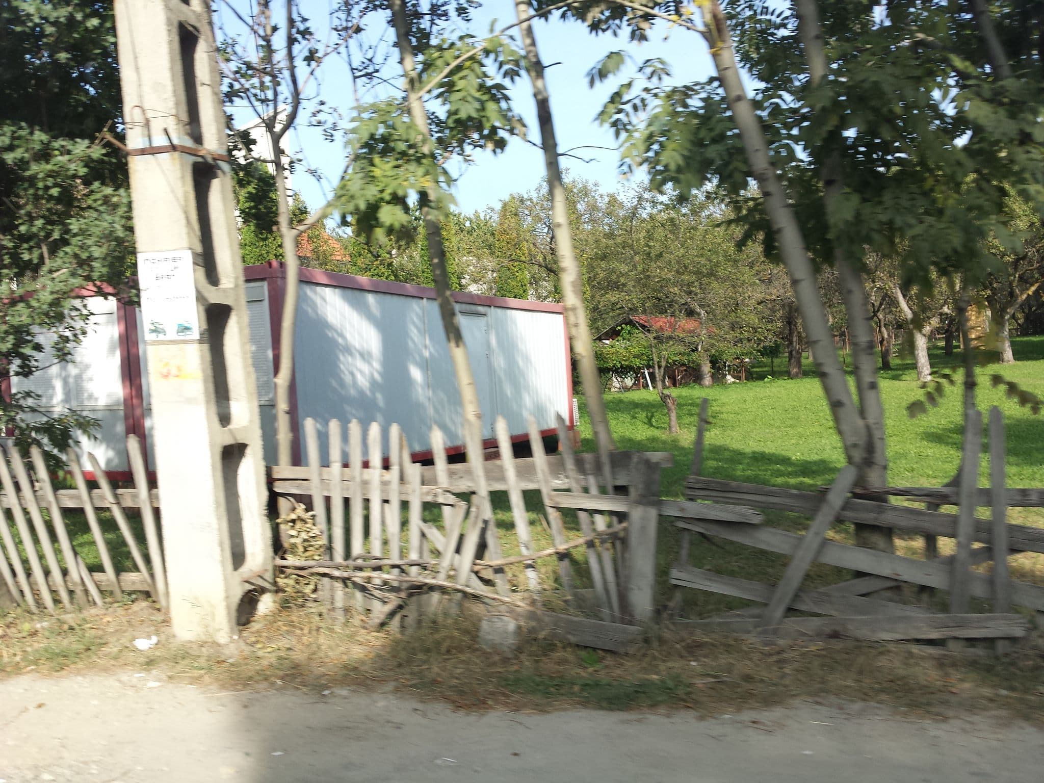 Street view near Casa Dana, Bran — © rsandu (CC BY-SA · Mapillary)