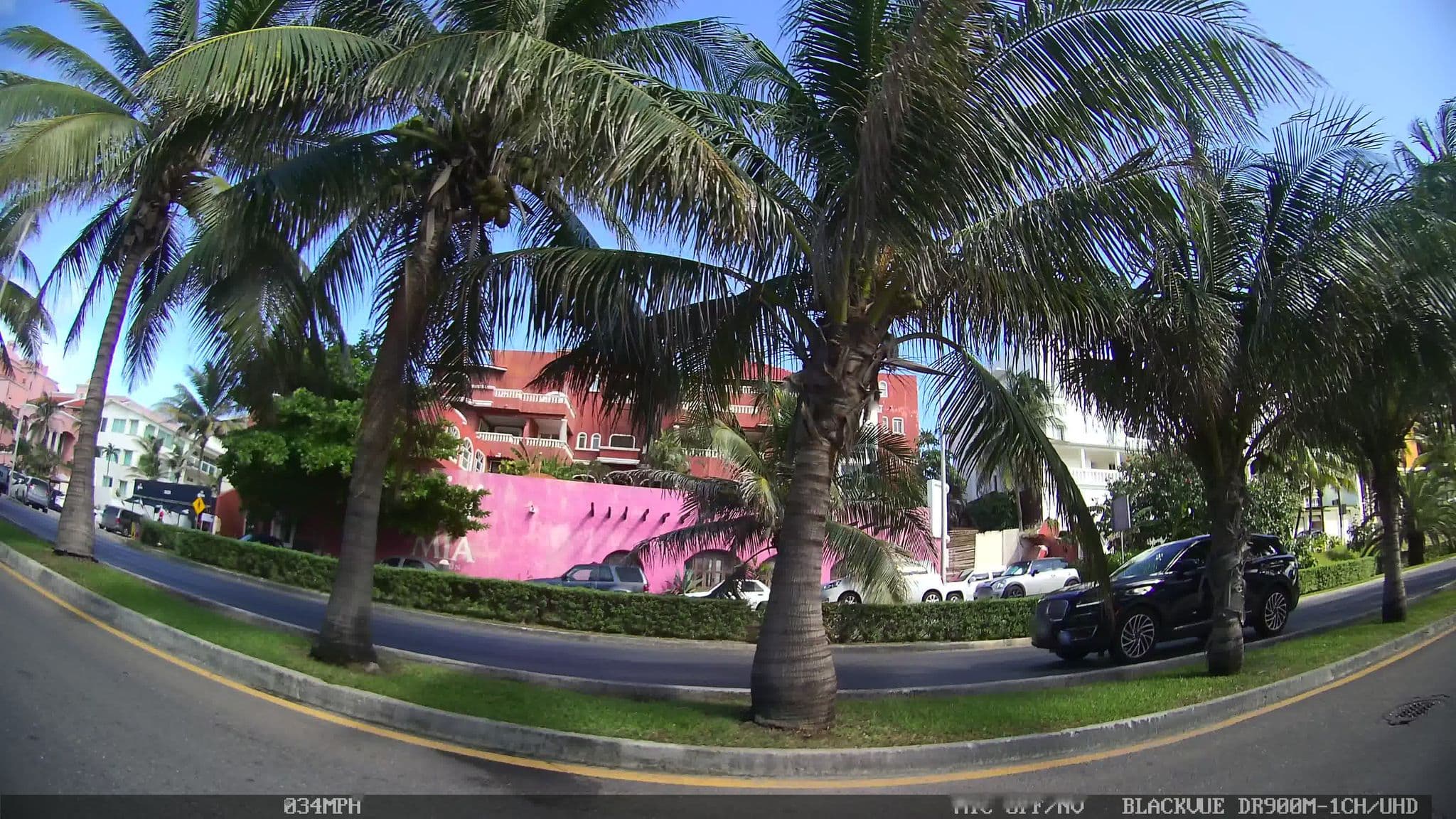 Street view near Condominio Villas del Mar, Alfredo V. Bonfil — © kaart_2 (CC BY-SA · Mapillary)