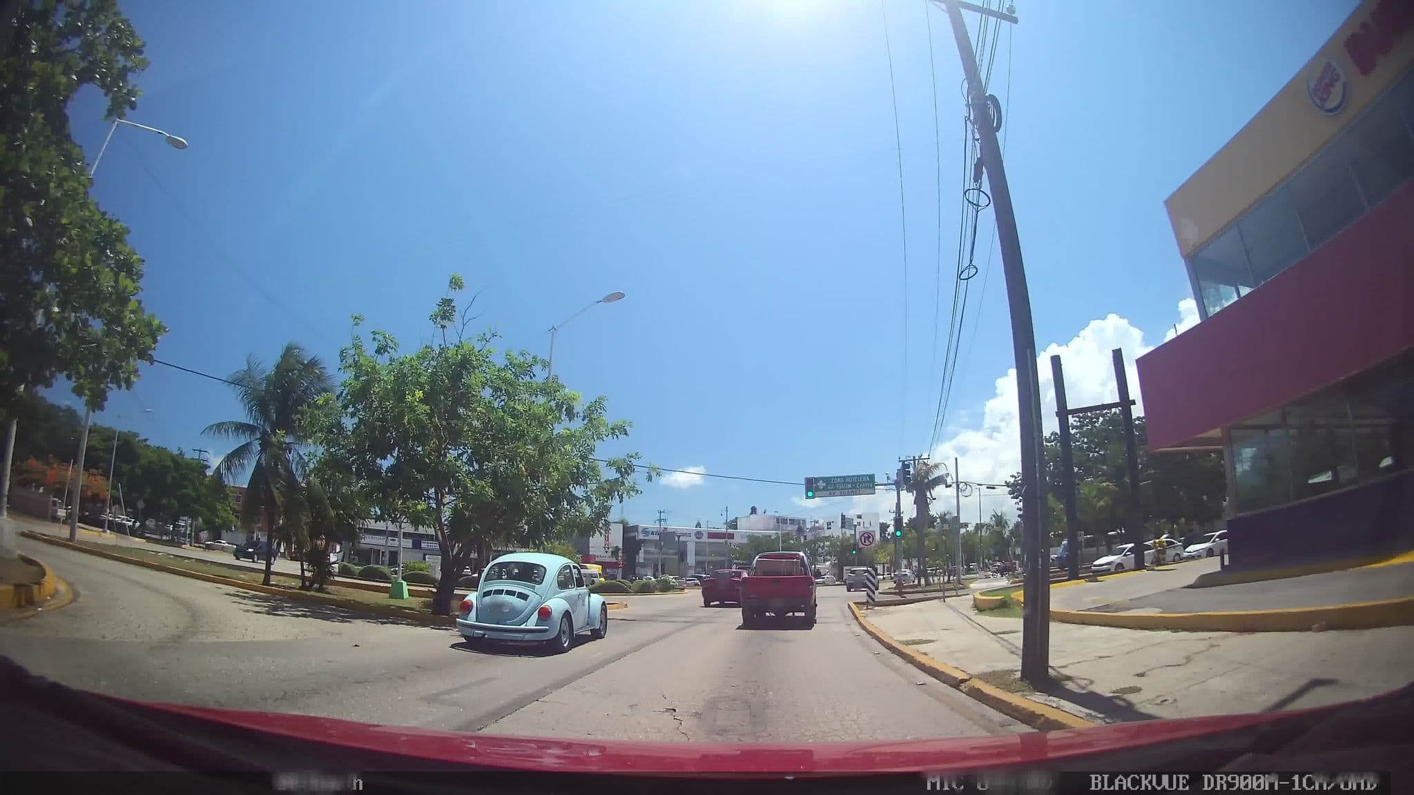 Street view near Operadora de Viajes Classique, Cancún — © kaart_2 (CC BY-SA · Mapillary)