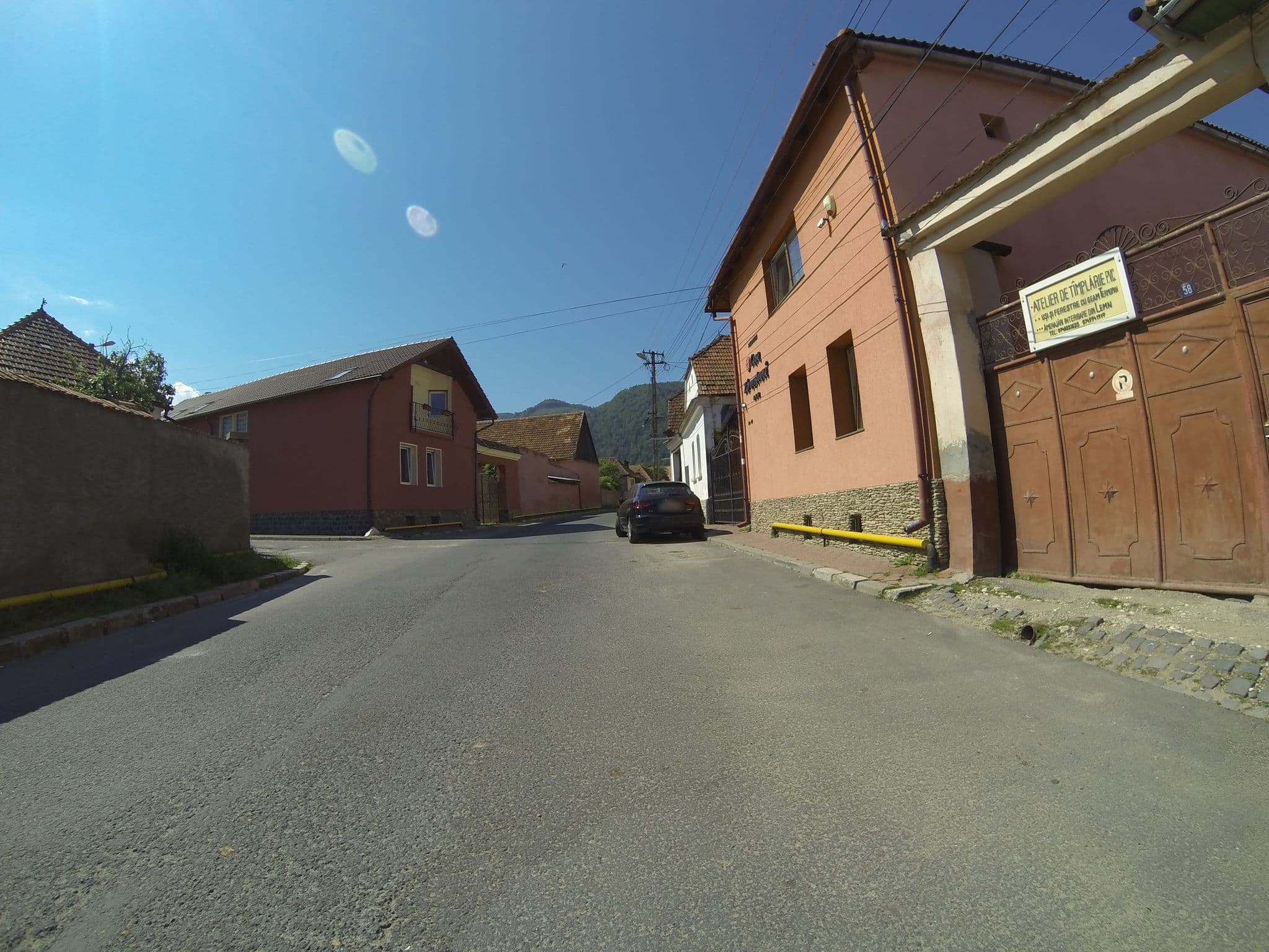 Street view near Casa Zărneșteană, Zărnești — © deeeznuuuts (CC BY-SA · Mapillary)