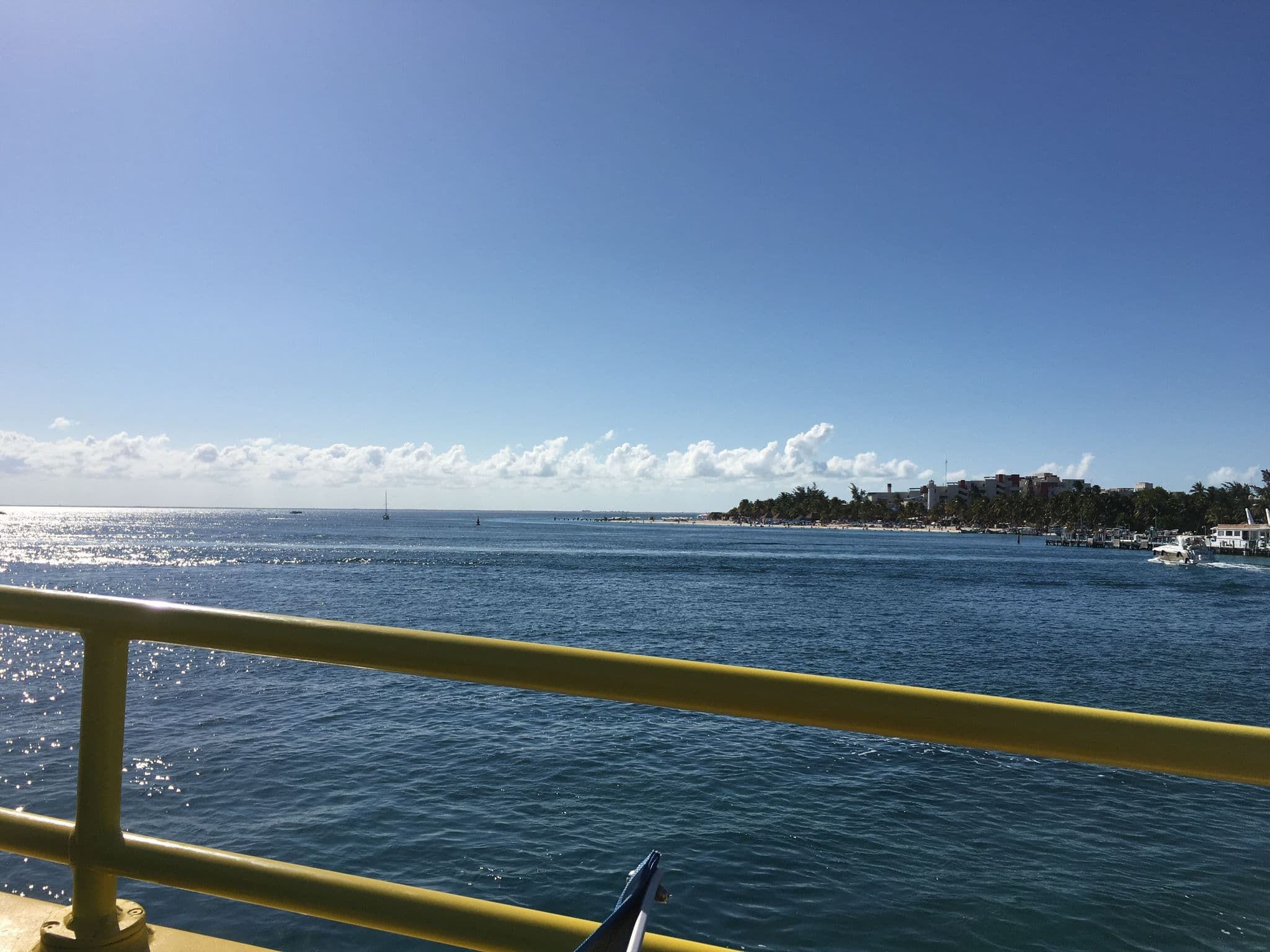Street view near Hotel Caracol, Isla Mujeres — © ccossio (CC BY-SA · Mapillary)