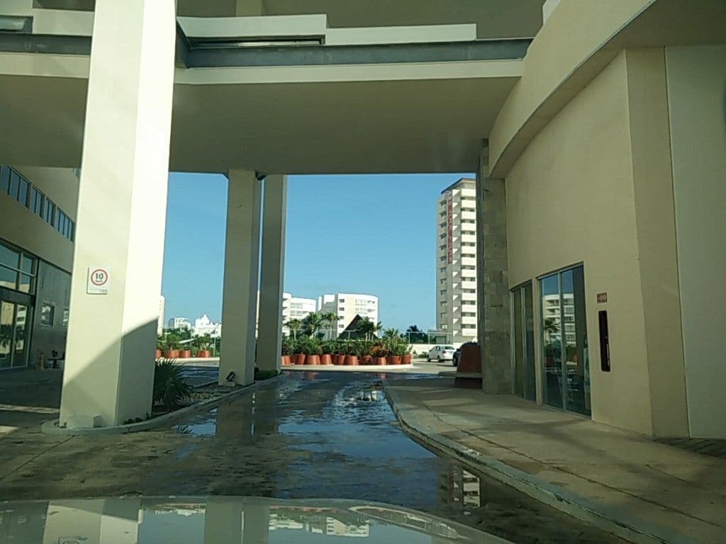 Street view near Krystal Urban, Cancún — © ccossio (CC BY-SA · Mapillary)