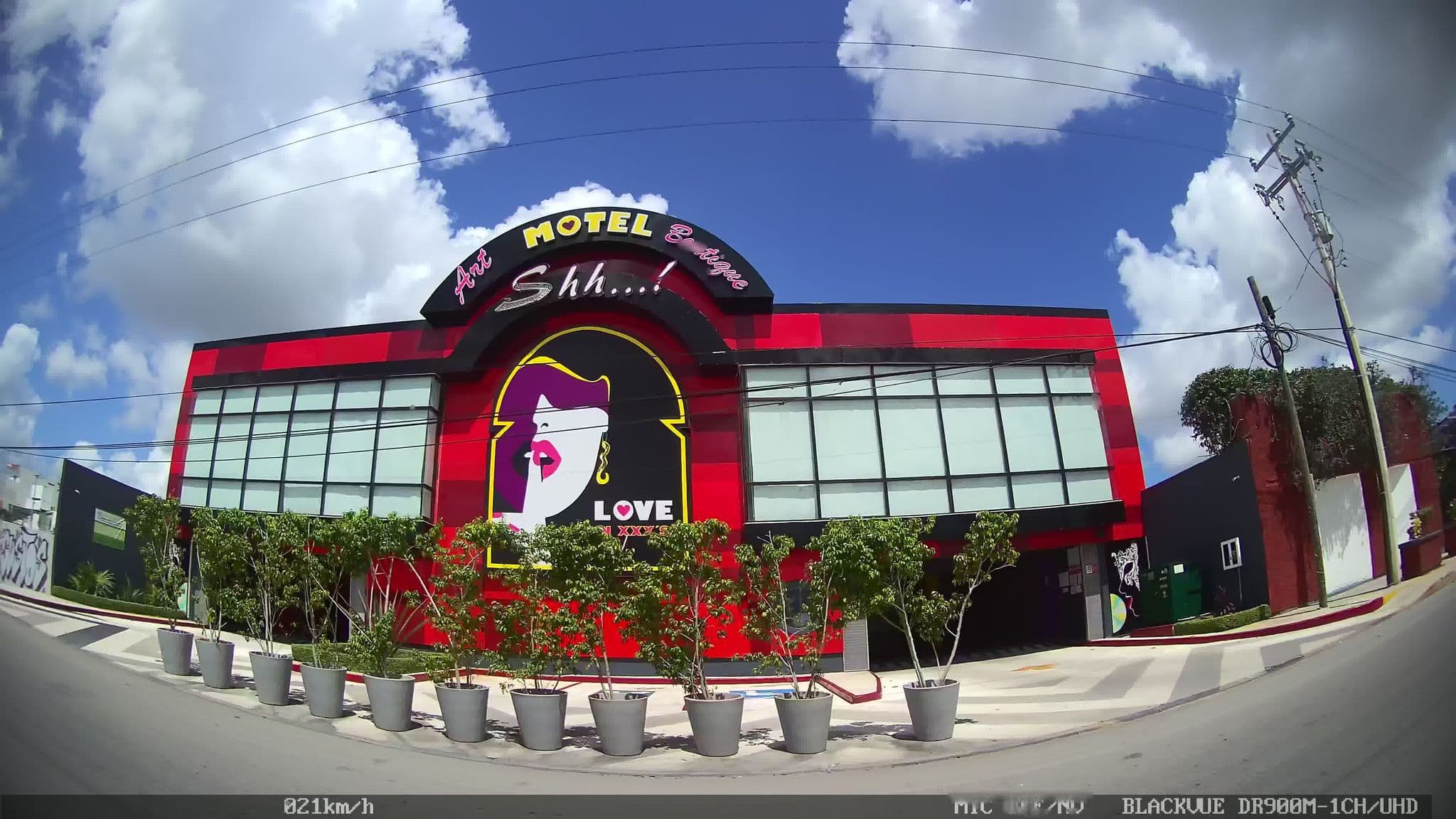 Street view near Motel Shh, Cancún — © kaart_2 (CC BY-SA · Mapillary)