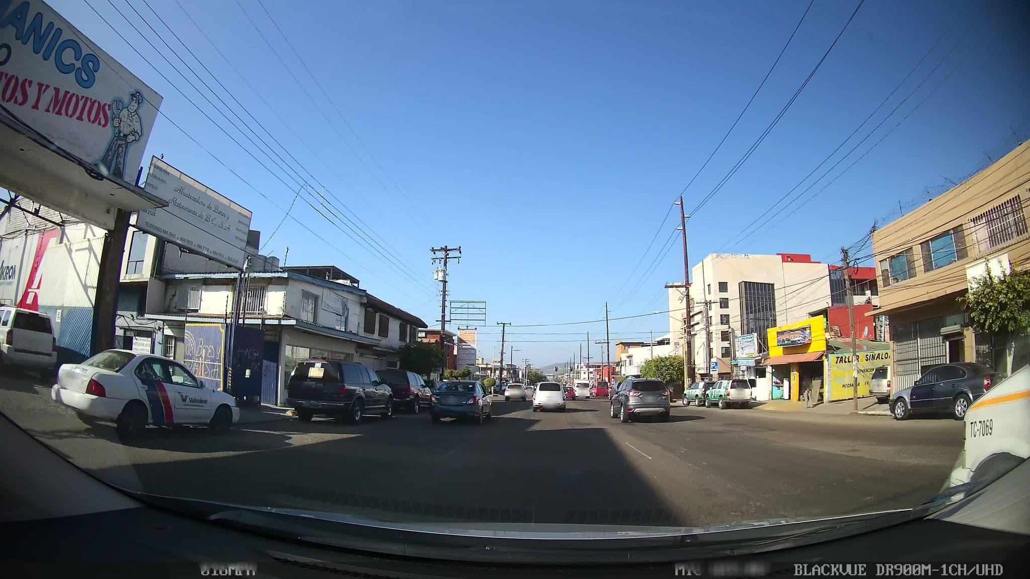 Street view near Surtidora Tijuana de Bares y Restaurantes, Tijuana — © kaart_2 (CC BY-SA · Mapillary)