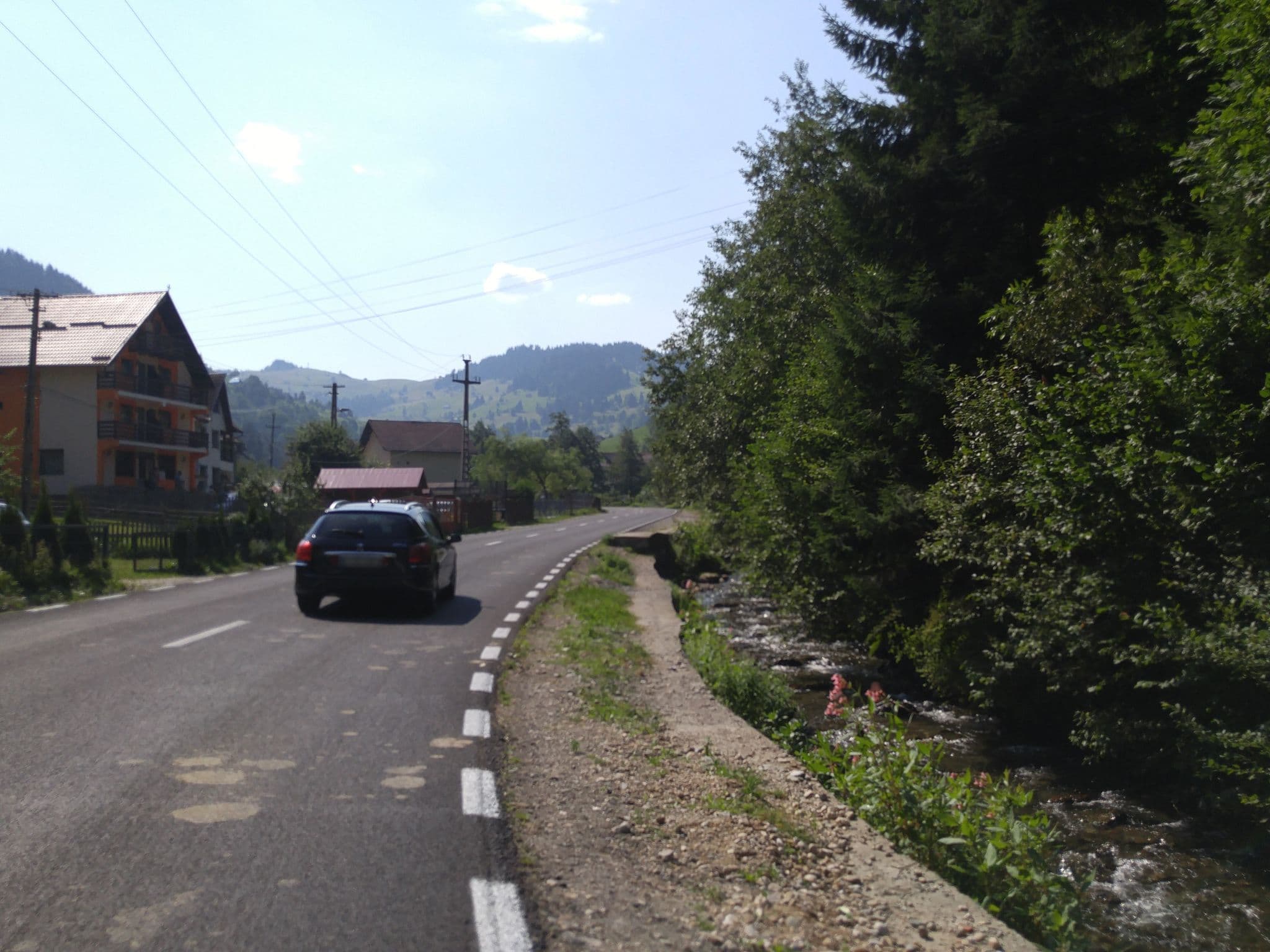 Street view near Ayana Chic Villa, Moeciu de Jos