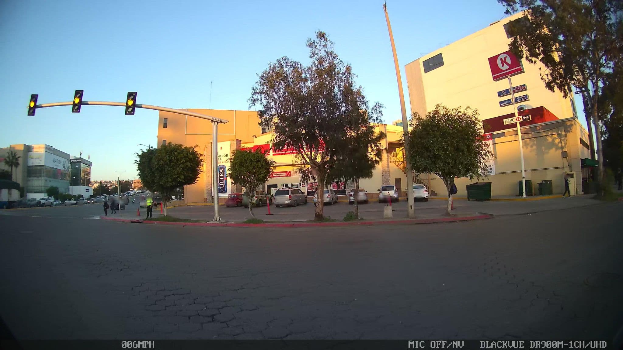 Street view near hotel paradise la paz, Tijuana — © kaart_2 (CC BY-SA · Mapillary)