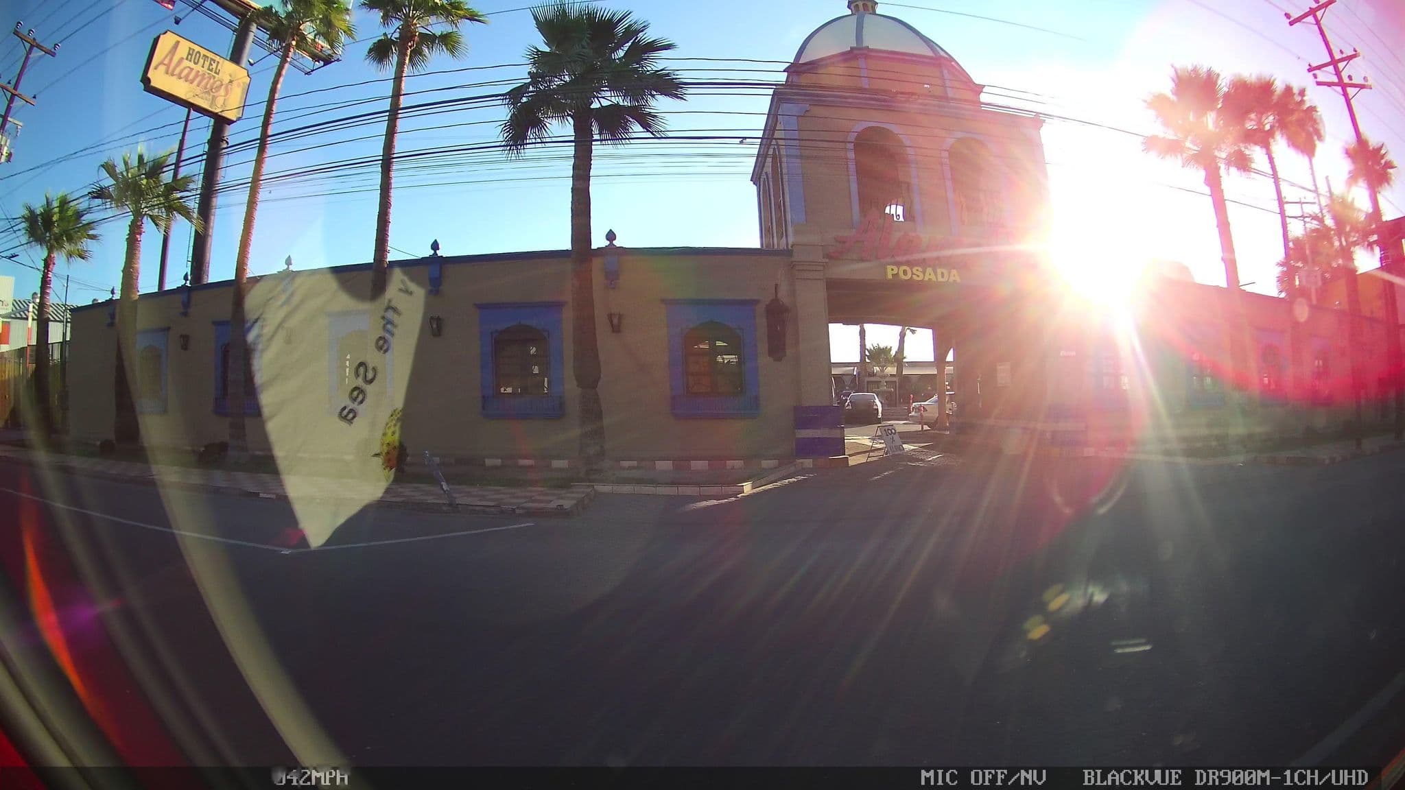 Street view near Hotel Cosmos Posada, Mexicali — © kaart_3 (CC BY-SA · Mapillary)