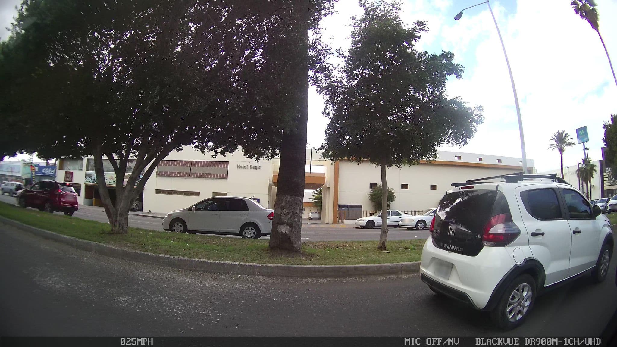 Street view near Hotel Regis, Mexicali — © kaart_2 (CC BY-SA · Mapillary)