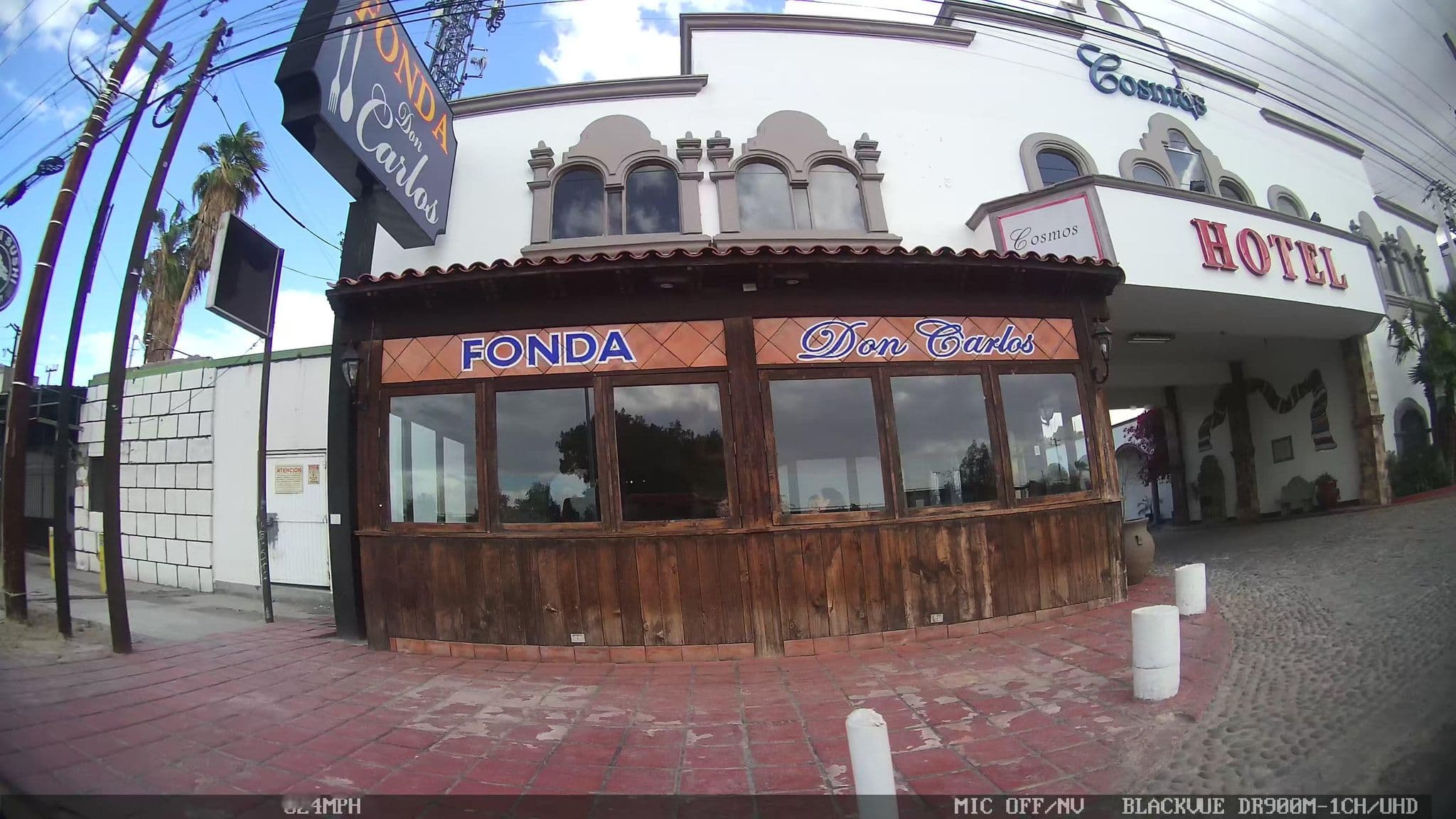 Street view near Hotel Cosmos Don Carlos, Mexicali — © kaart_2 (CC BY-SA · Mapillary)