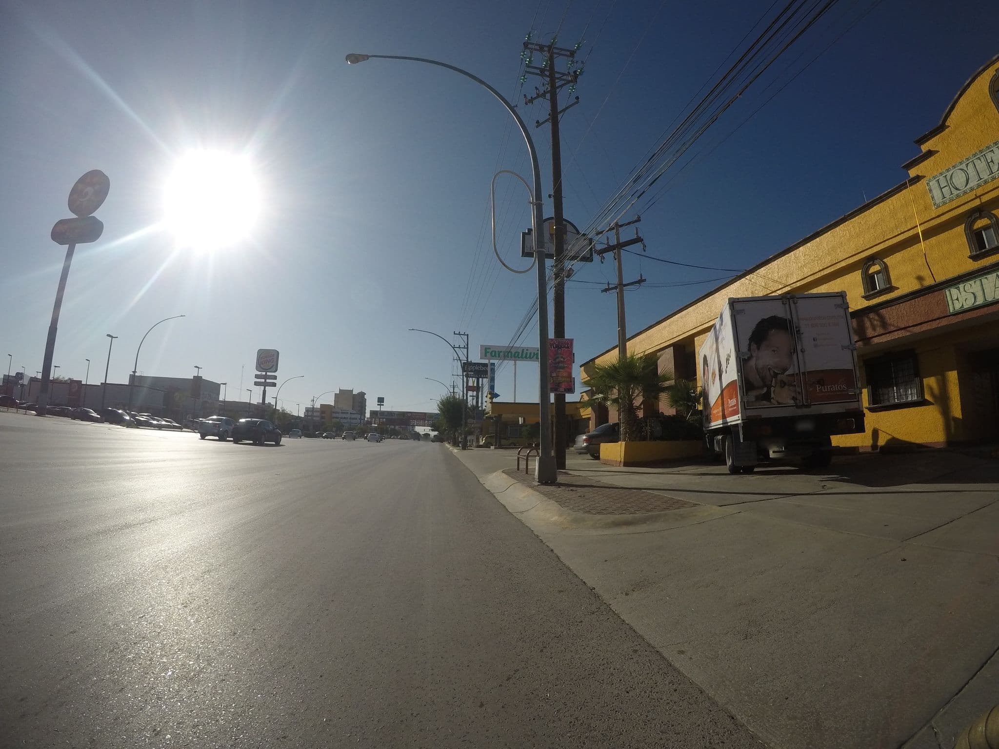 Street view near Mónaco, Ciudad Juárez — © dsrtsndnts (CC BY-SA · Mapillary)