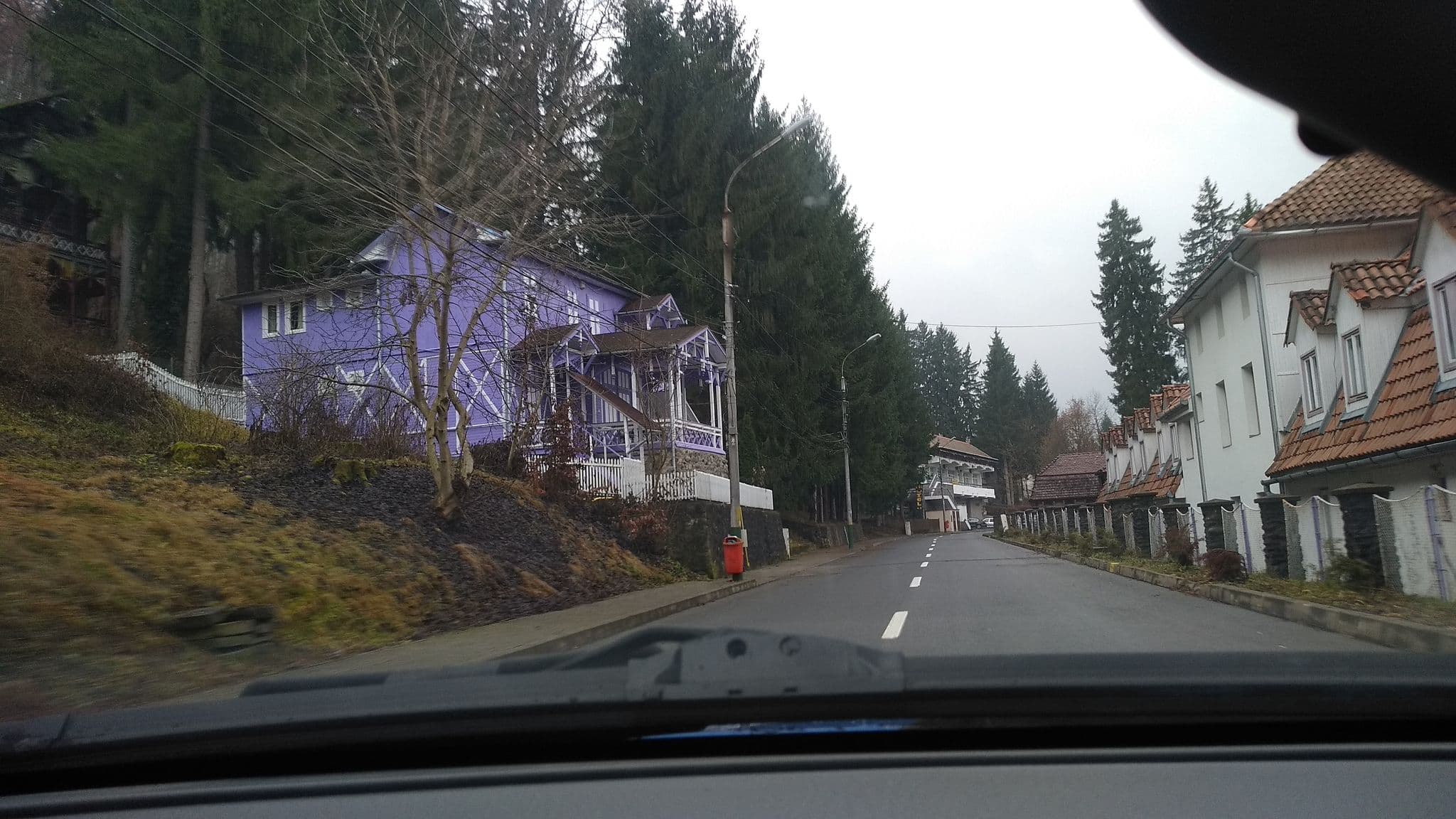 Street view near Pensiunea Diskret, Sovata — © hunsly (CC BY-SA · Mapillary)