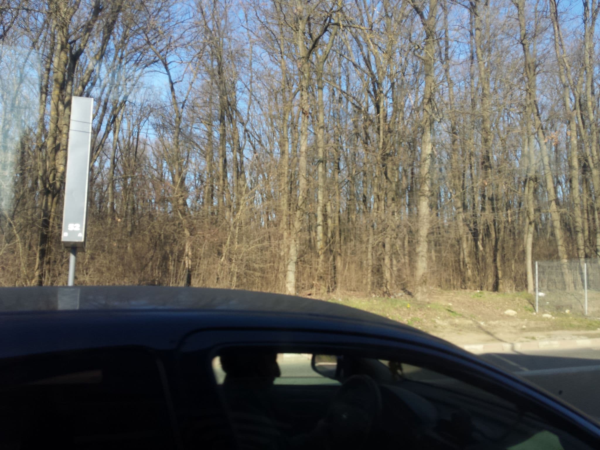 Street view near Liziera Residences, Tunari — © rsandu (CC BY-SA · Mapillary)
