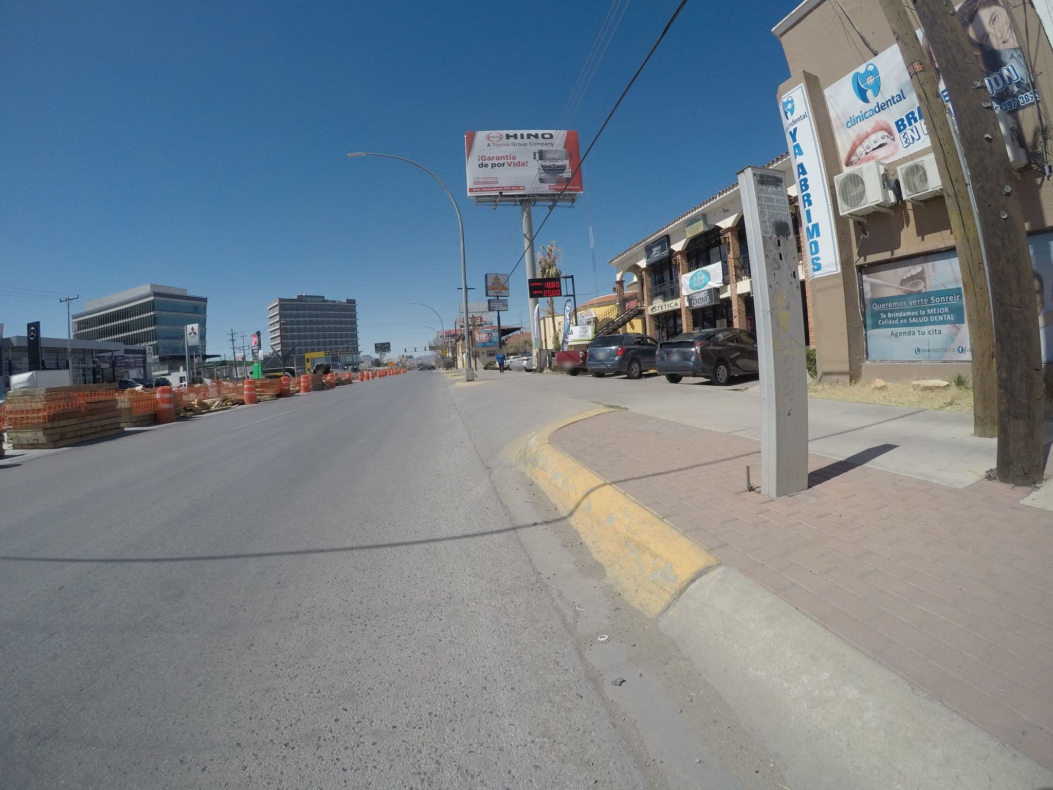 Street view near Hotel Chulavista, Ciudad Juárez — © dsrtsndnts (CC BY-SA · Mapillary)