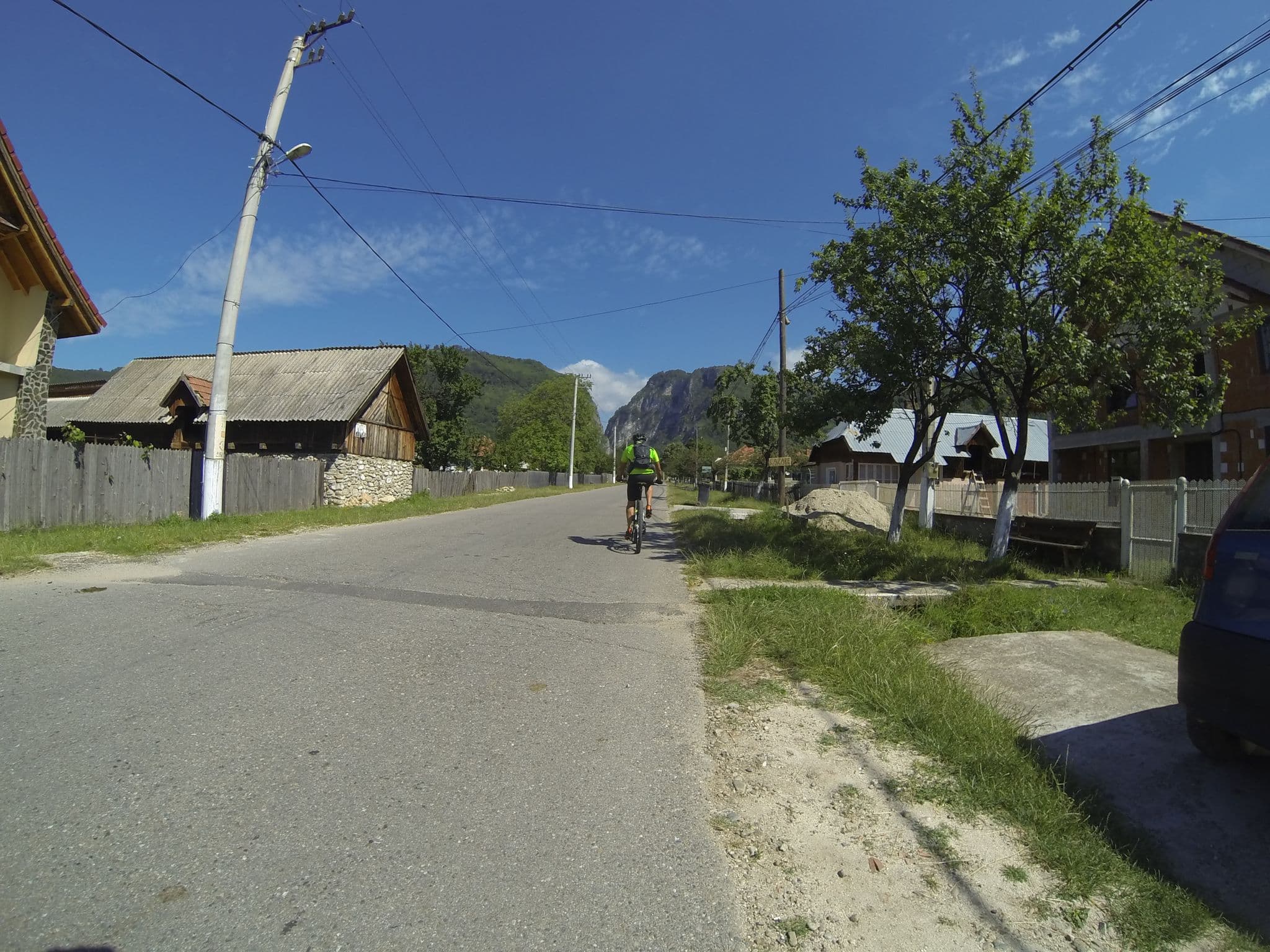 Street view near Casa de vacanță Edy, Polovragi — © deeeznuuuts (CC BY-SA · Mapillary)