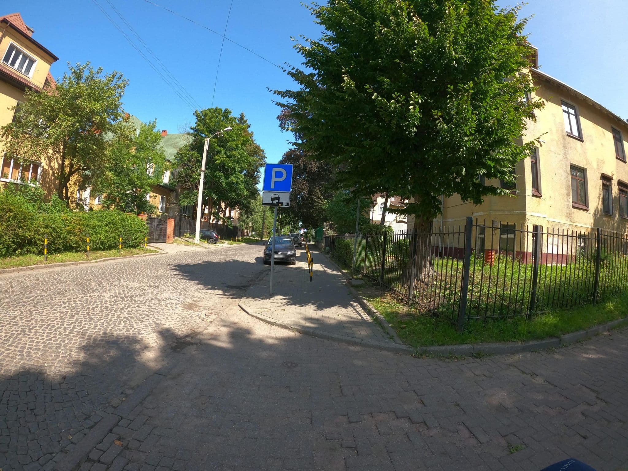 Street view near Вилла Татьяна, Kaliningrad — © trolleway (CC BY-SA · Mapillary)