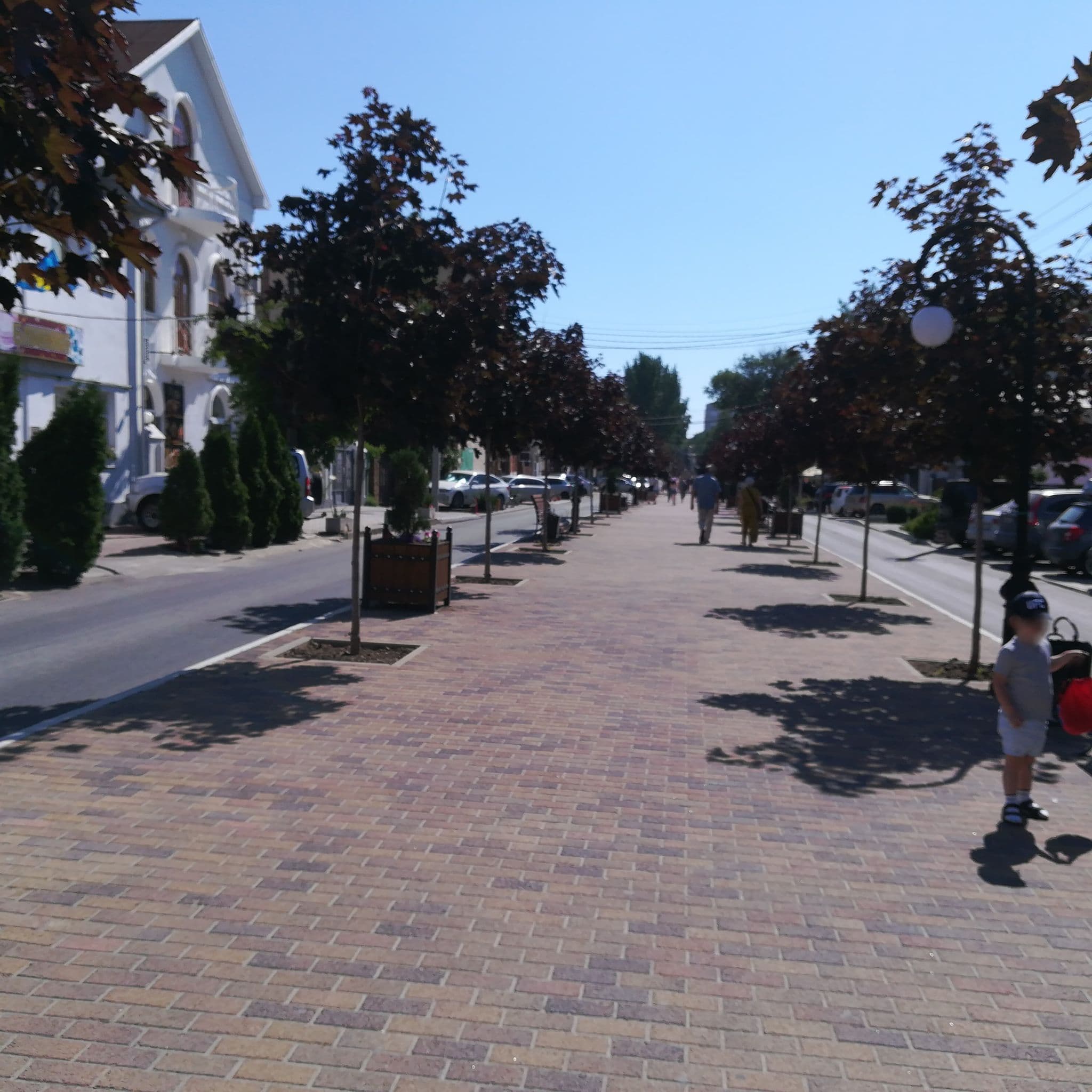 Street view near Отель Де Париж, Anapa — © juliashchelukhova (CC BY-SA · Mapillary)