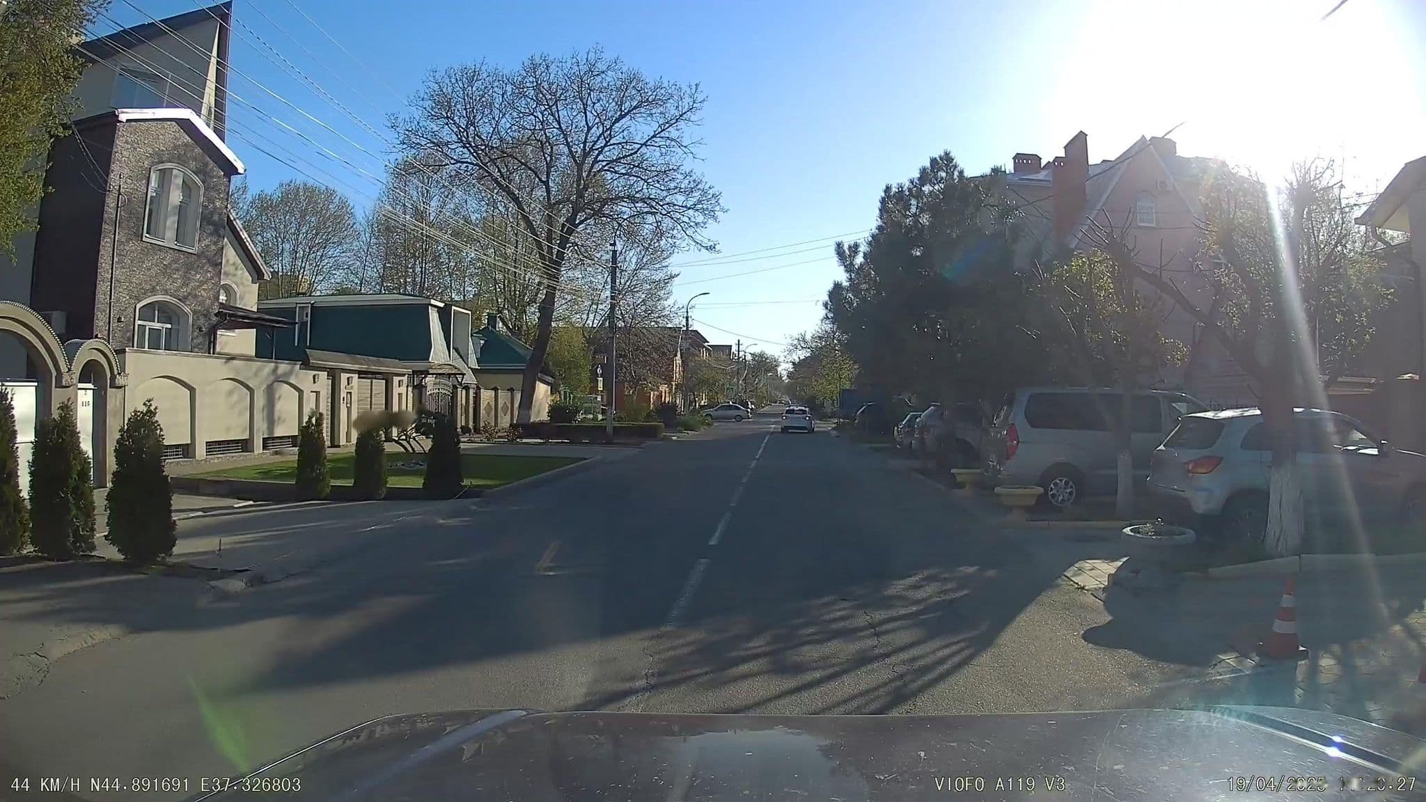 Street view near Гостевой Дом "Лилия", Anapa — © azimuth (CC BY-SA · Mapillary)