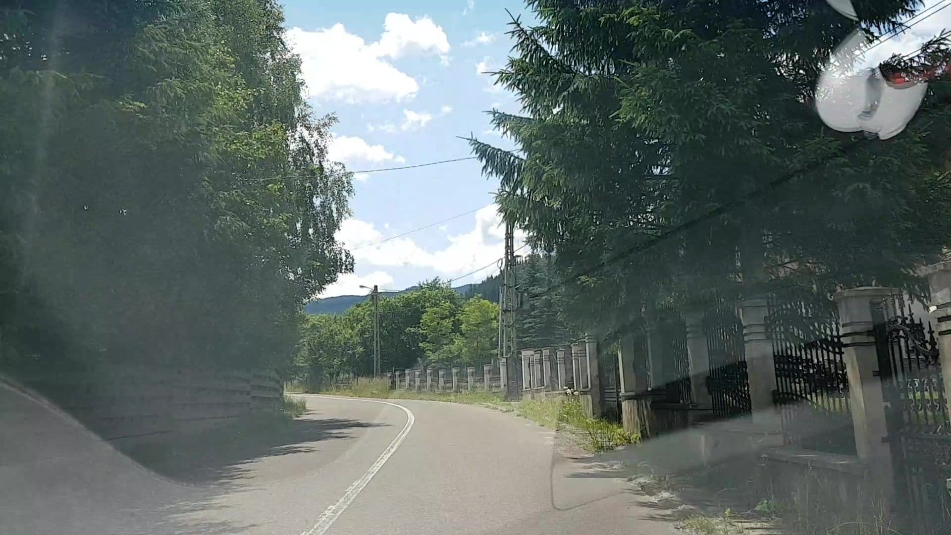 Street view near Casa Marmota, Pojorâta — © truevadila (CC BY-SA · Mapillary)