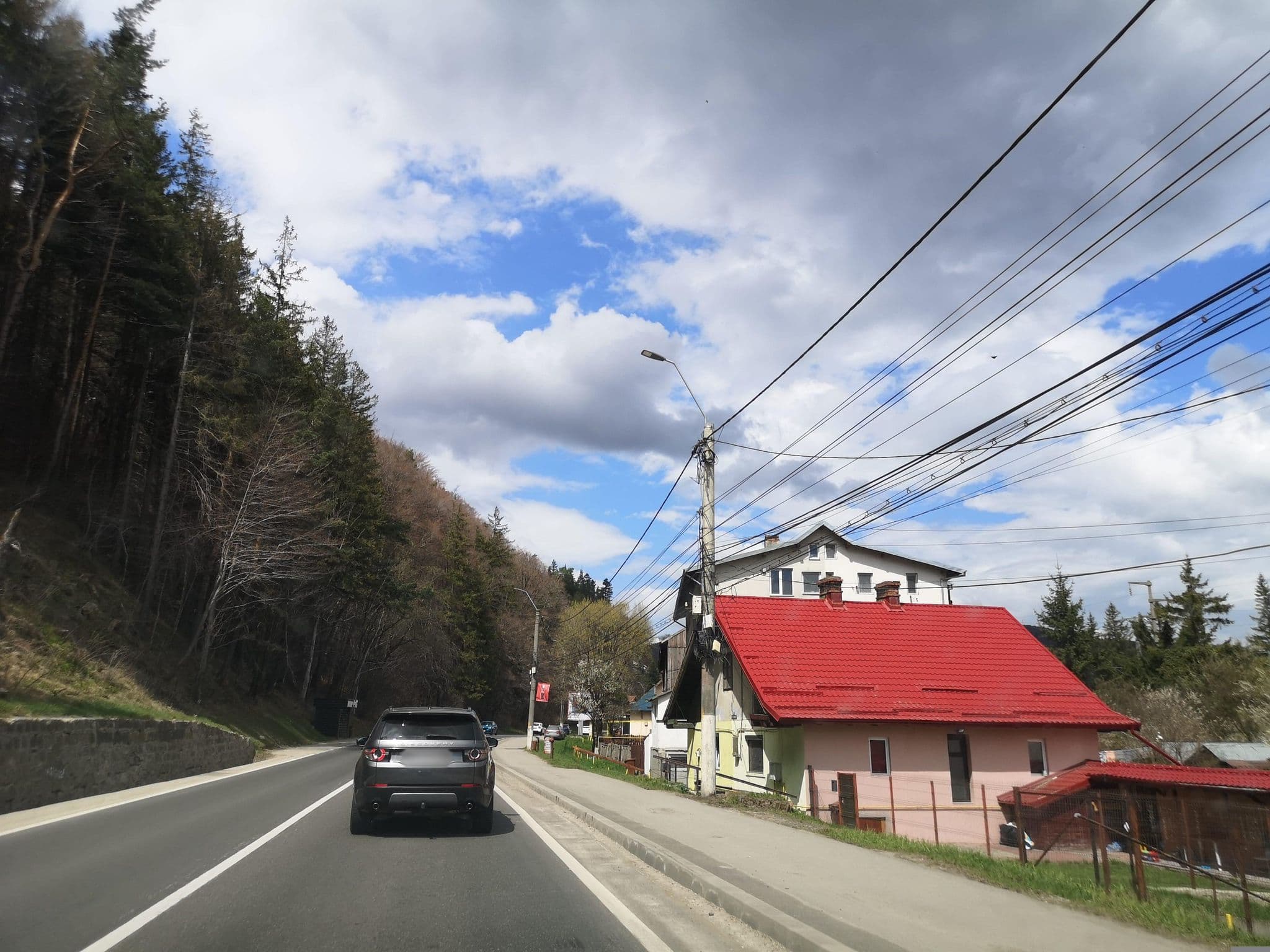 Street view near Casa Ioana, Buşteni