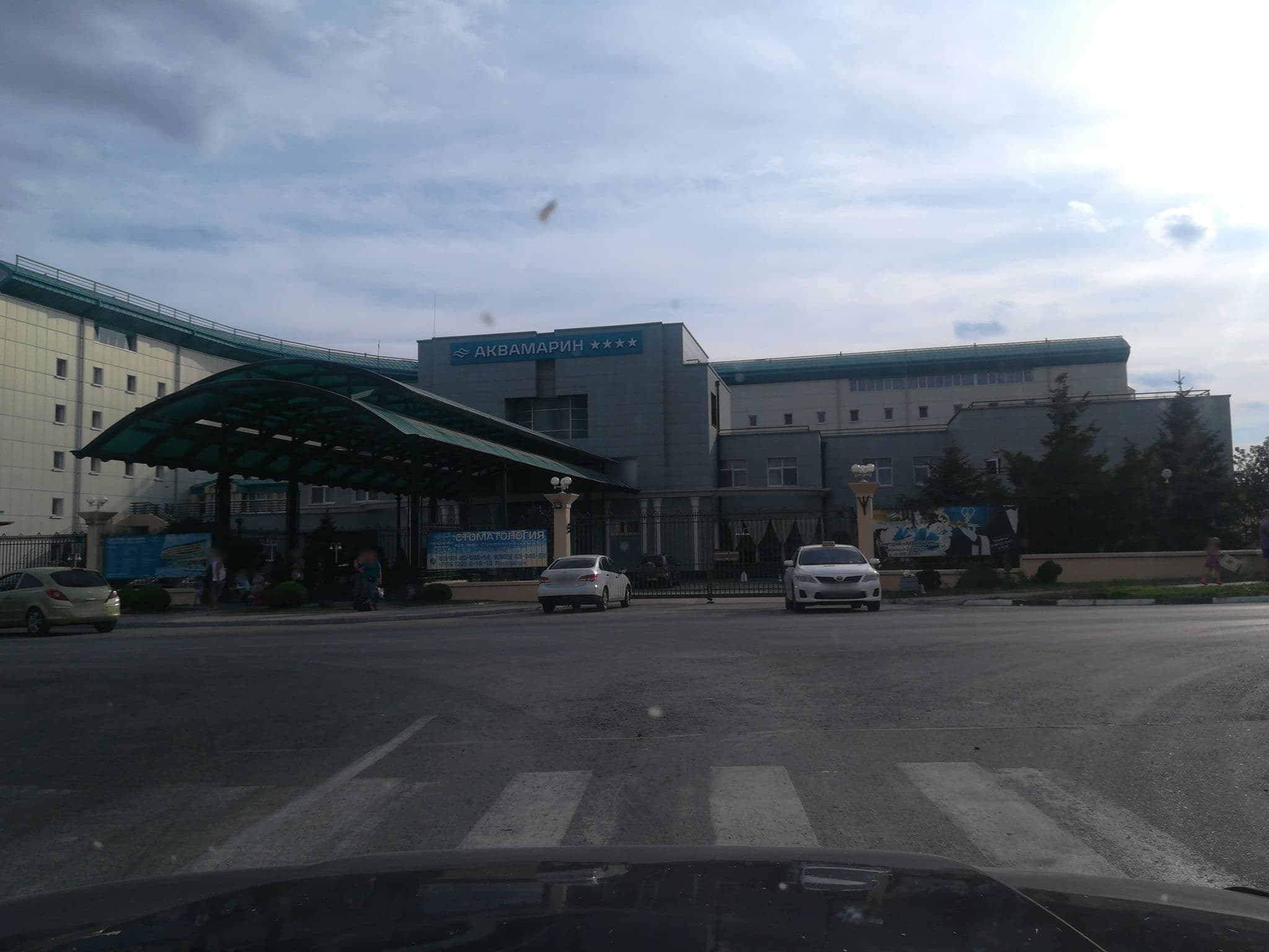 Street view near Аквамарин Resort & SPA, Vityazevo — © api (CC BY-SA · Mapillary)