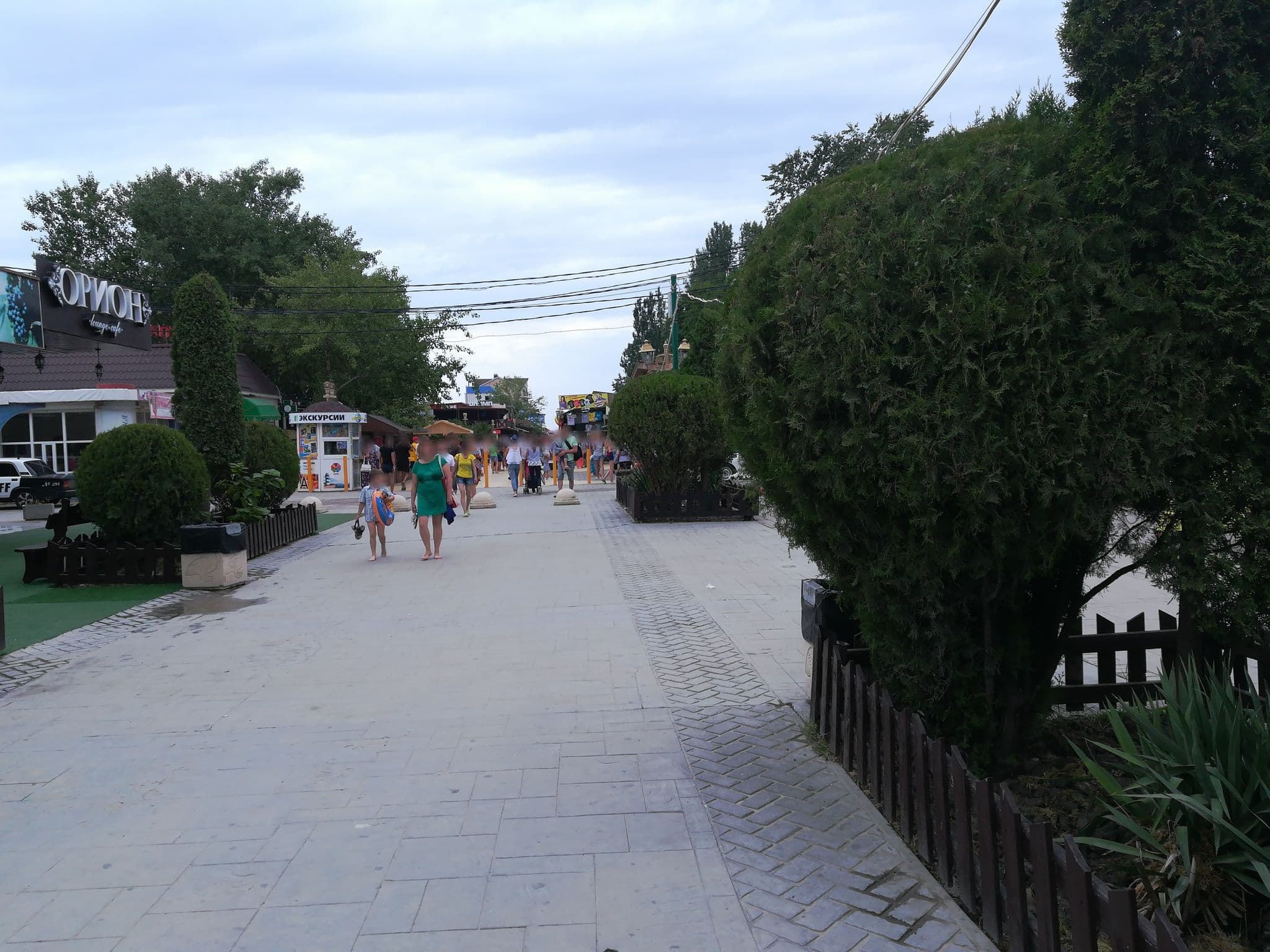 Street view near Отель Флора, Vityazevo — © juliashchelukhova (CC BY-SA · Mapillary)