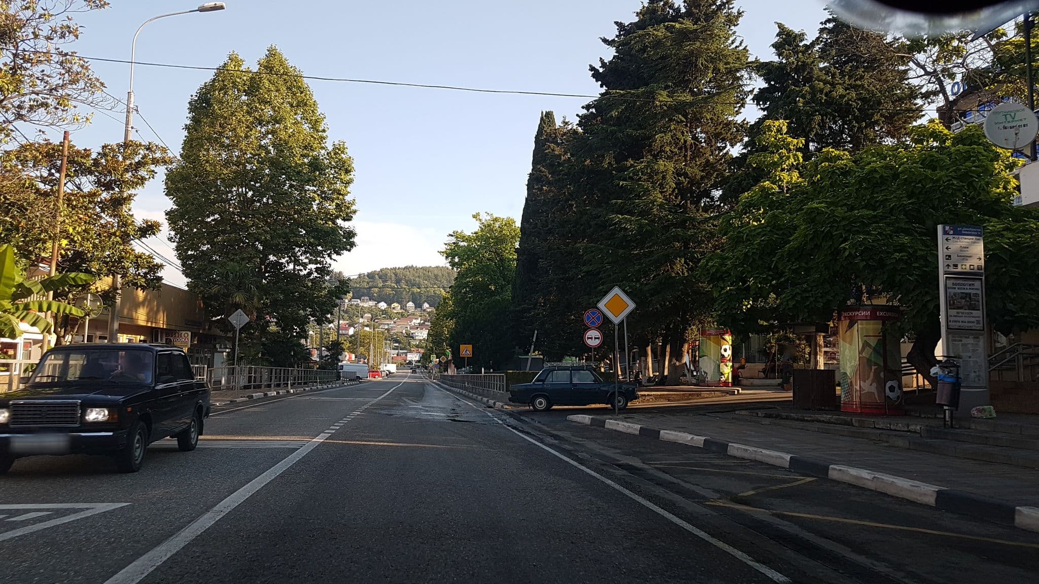 Street view near Отель "Пионер" Лоо, Gornoye Loo — © teddy73 (CC BY-SA · Mapillary)